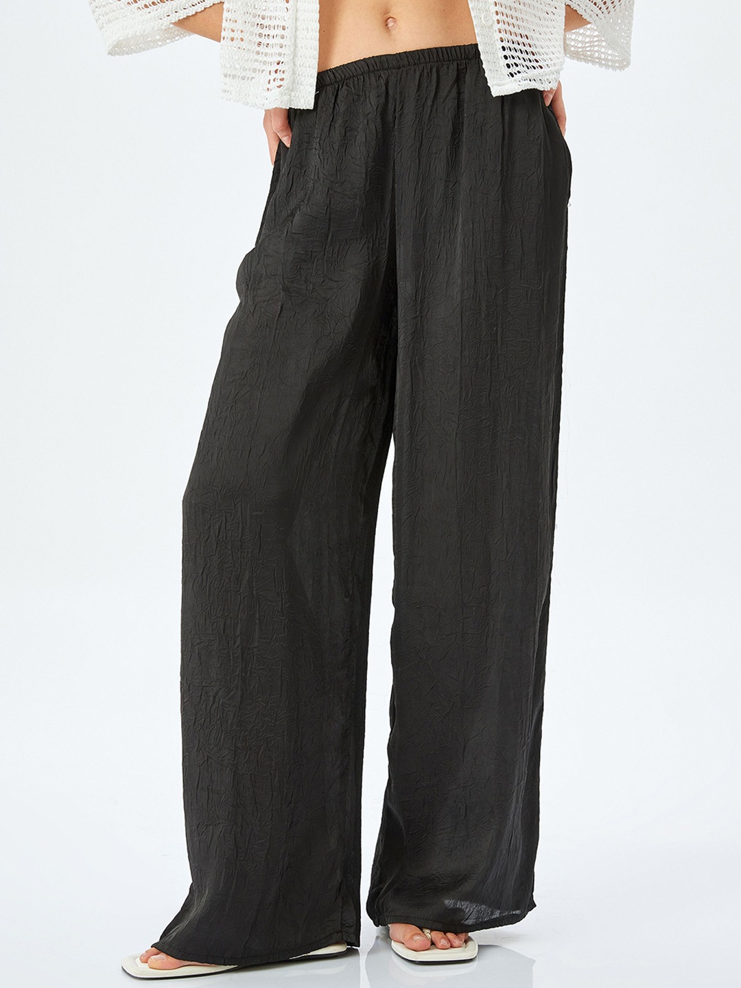 

Koton Women Regular Fit Mid-Rise Parallel Trousers, Charcoal