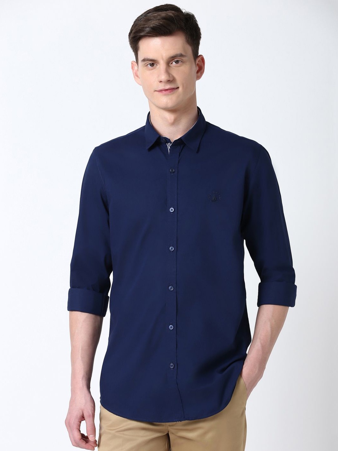 

Peter England Casuals Men Slim Fit Opaque Casual Shirt, Navy blue