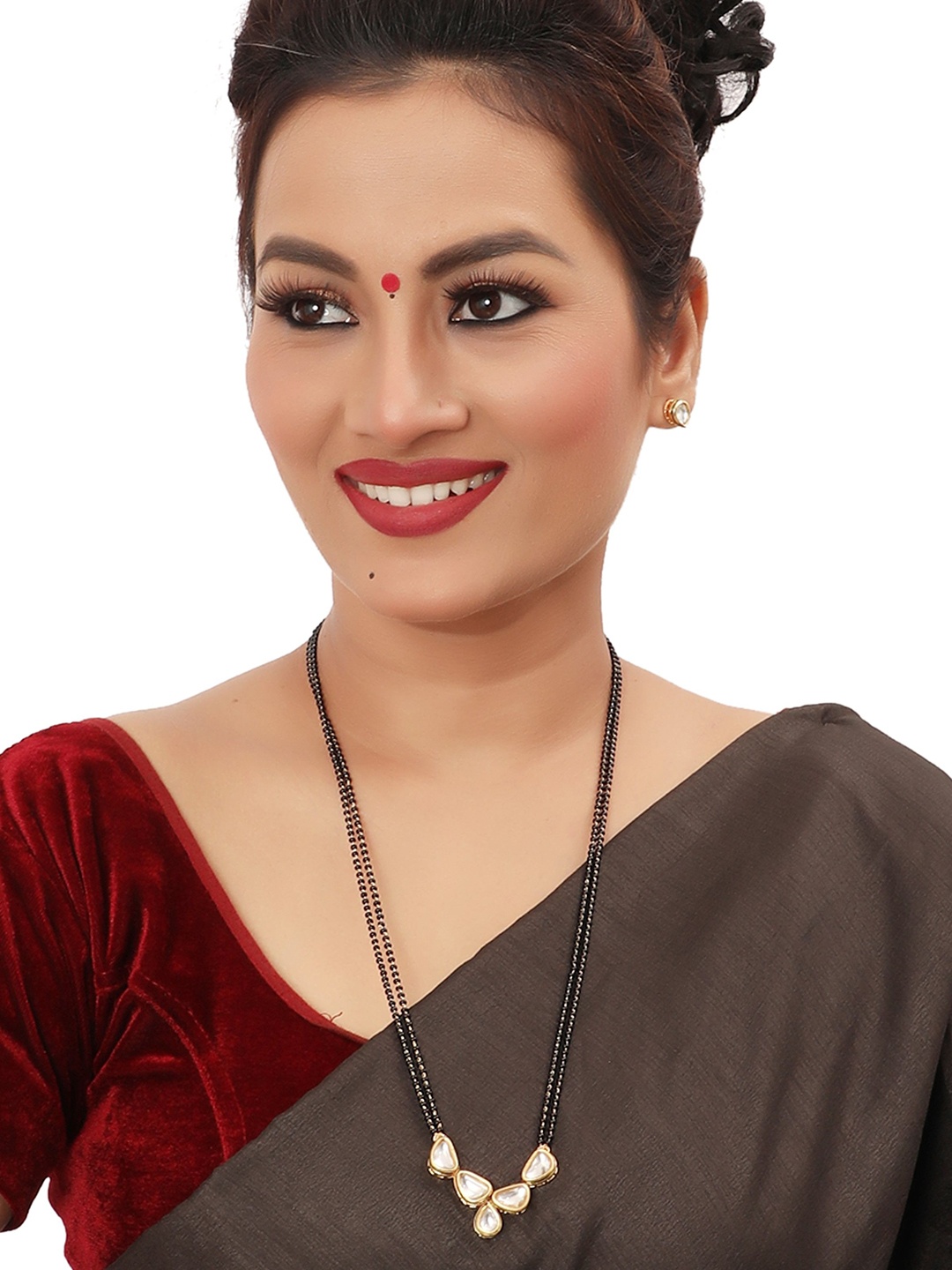 

Knigght Angel Jewels Gold-Plated Kundan-Studded & Beaded Mangalsutra With Earrings