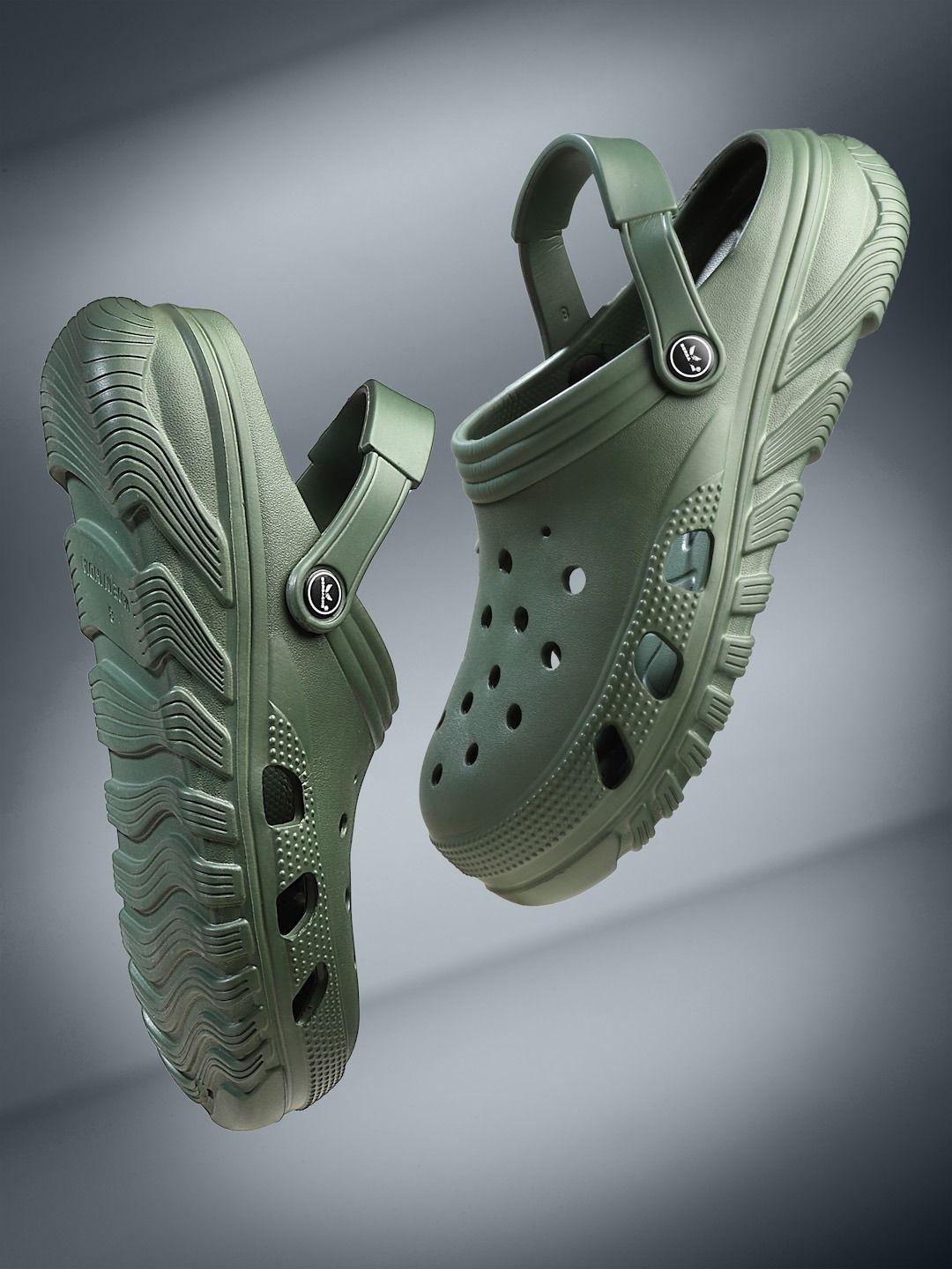 

BERSACHE Men Rubber Clogs, Green