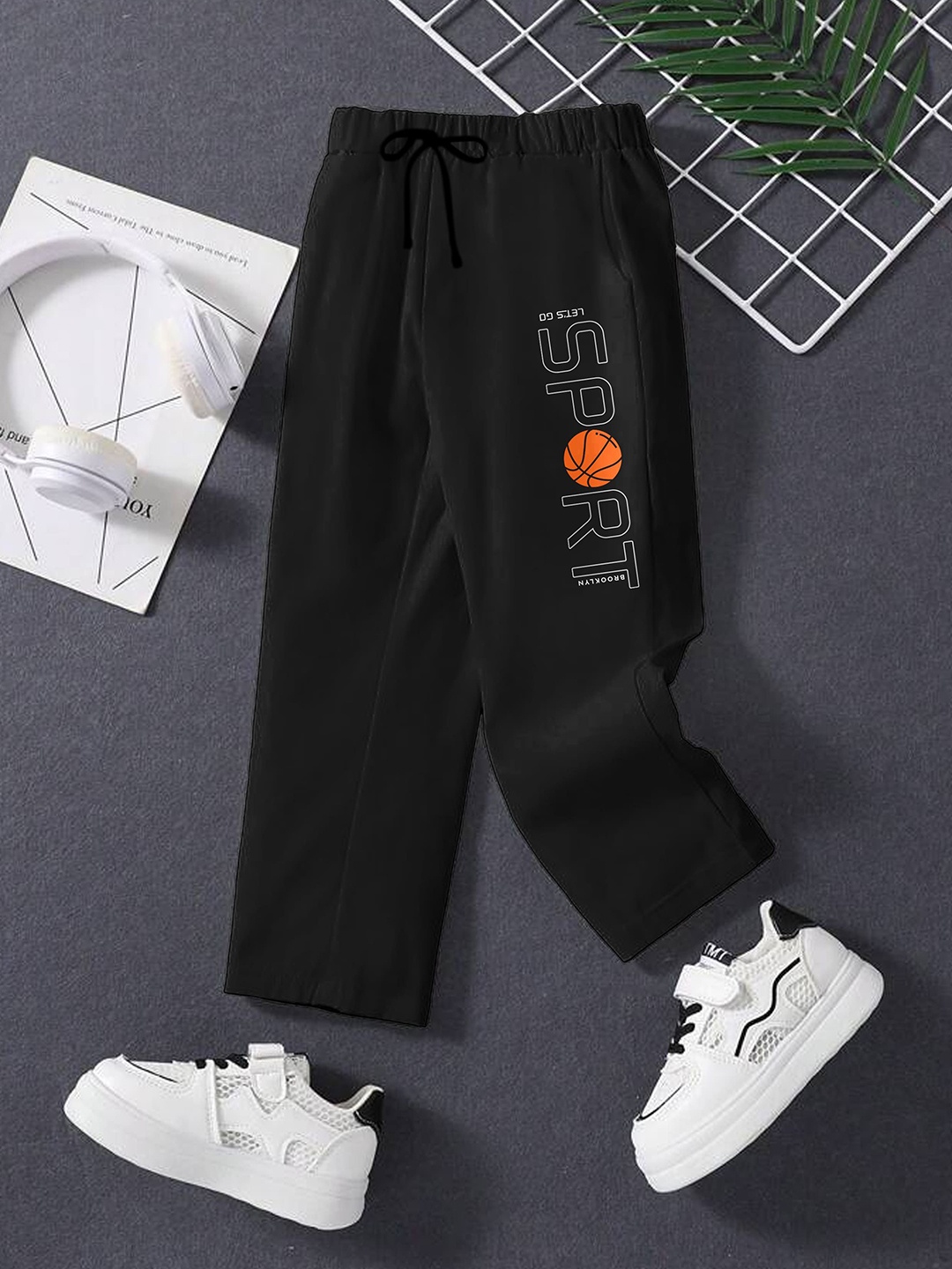 

CODEZ Boys Relaxed-Fit Mid RiseTrack Pants, Black