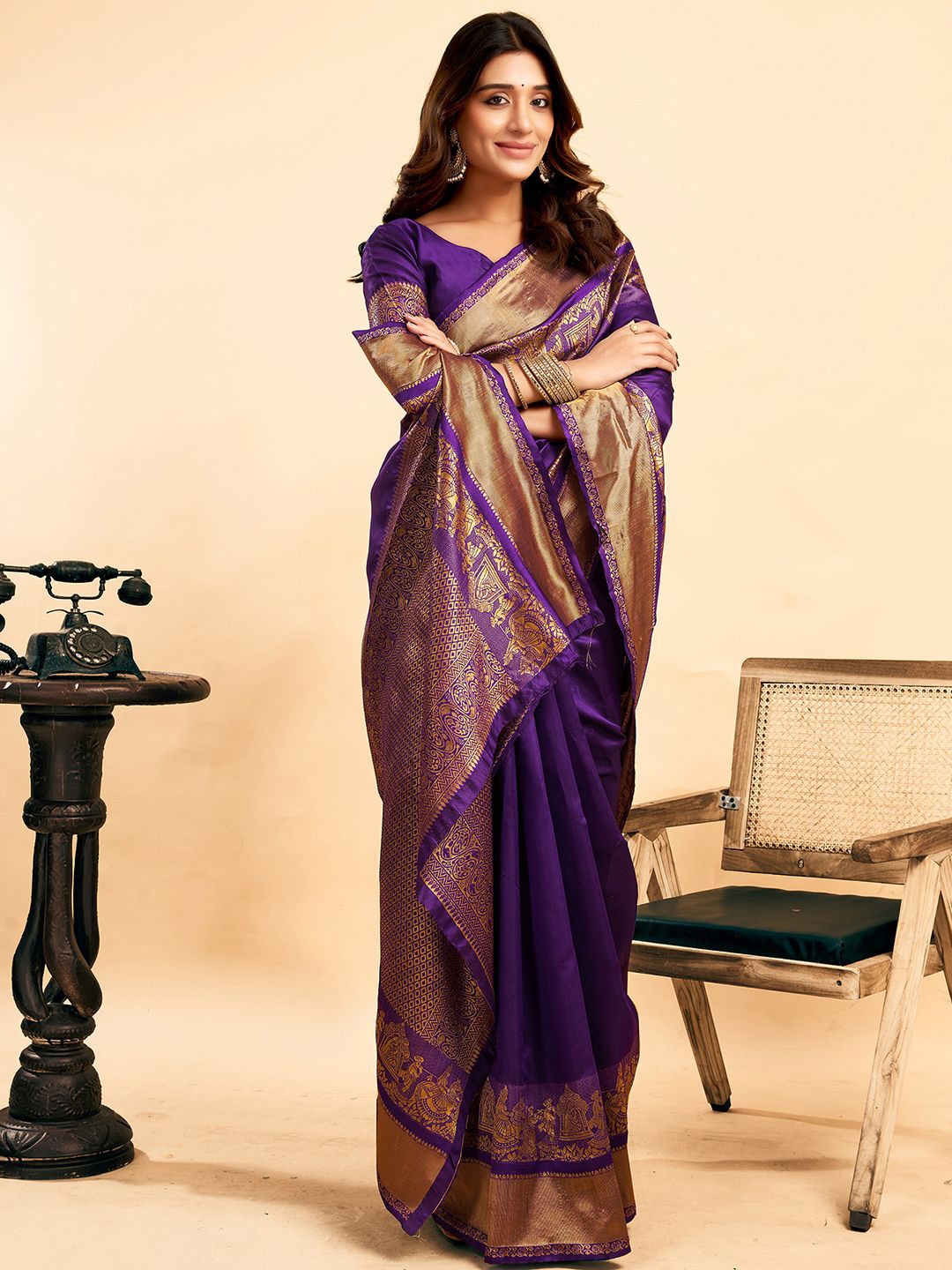 

KALINI Woven Design Zari Banarasi Saree, Purple