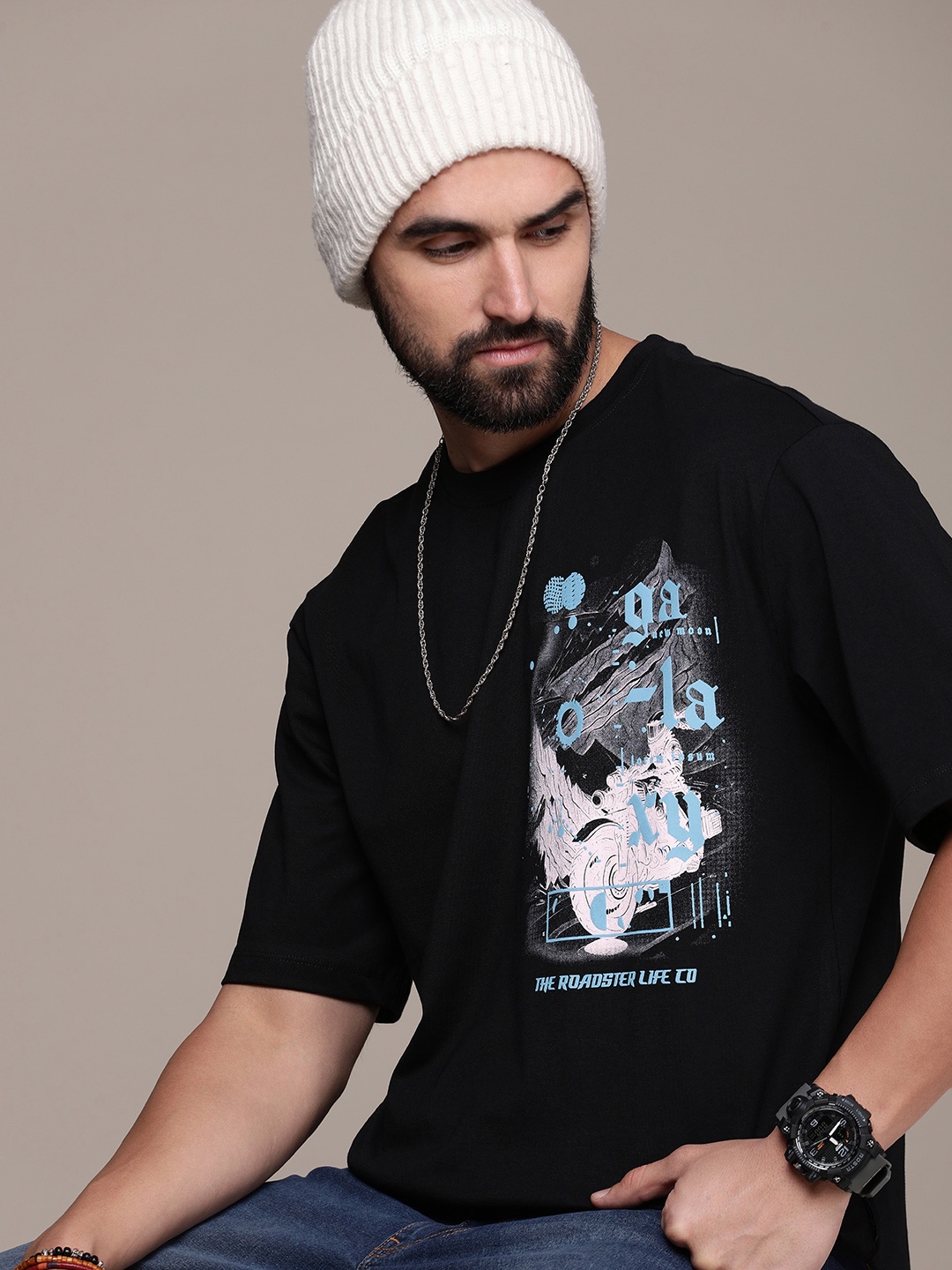 

The Roadster Lifestyle Co. Men Graphic Printed Pure Cotton T-shirt, Black