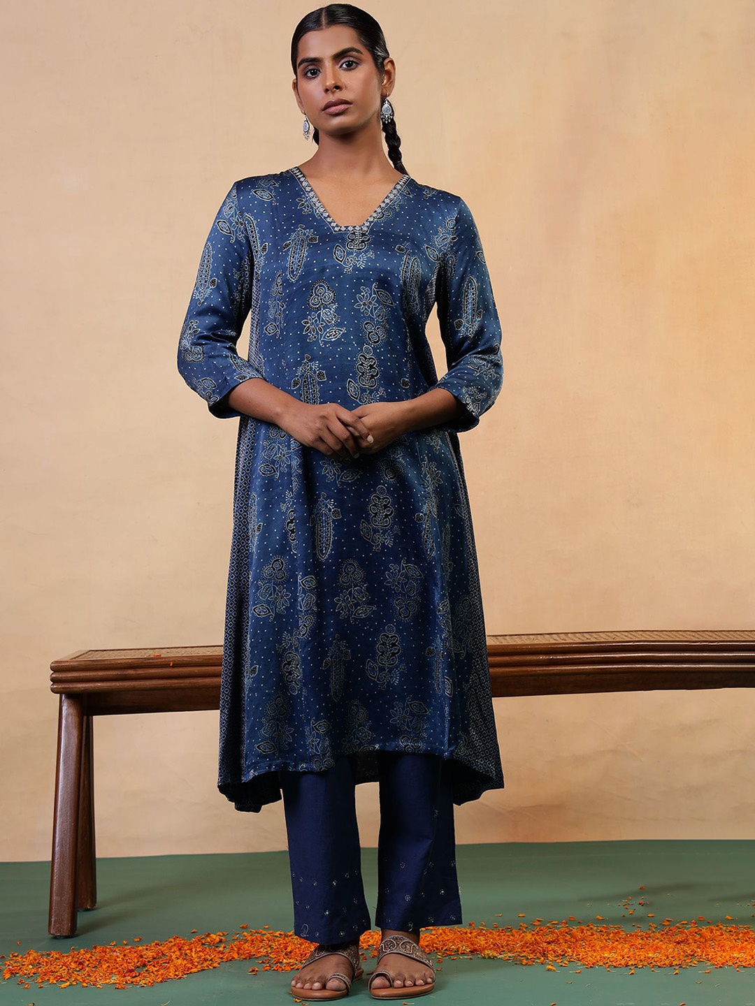 

Folk Song Women Floral Printed Floral Kurta, Blue