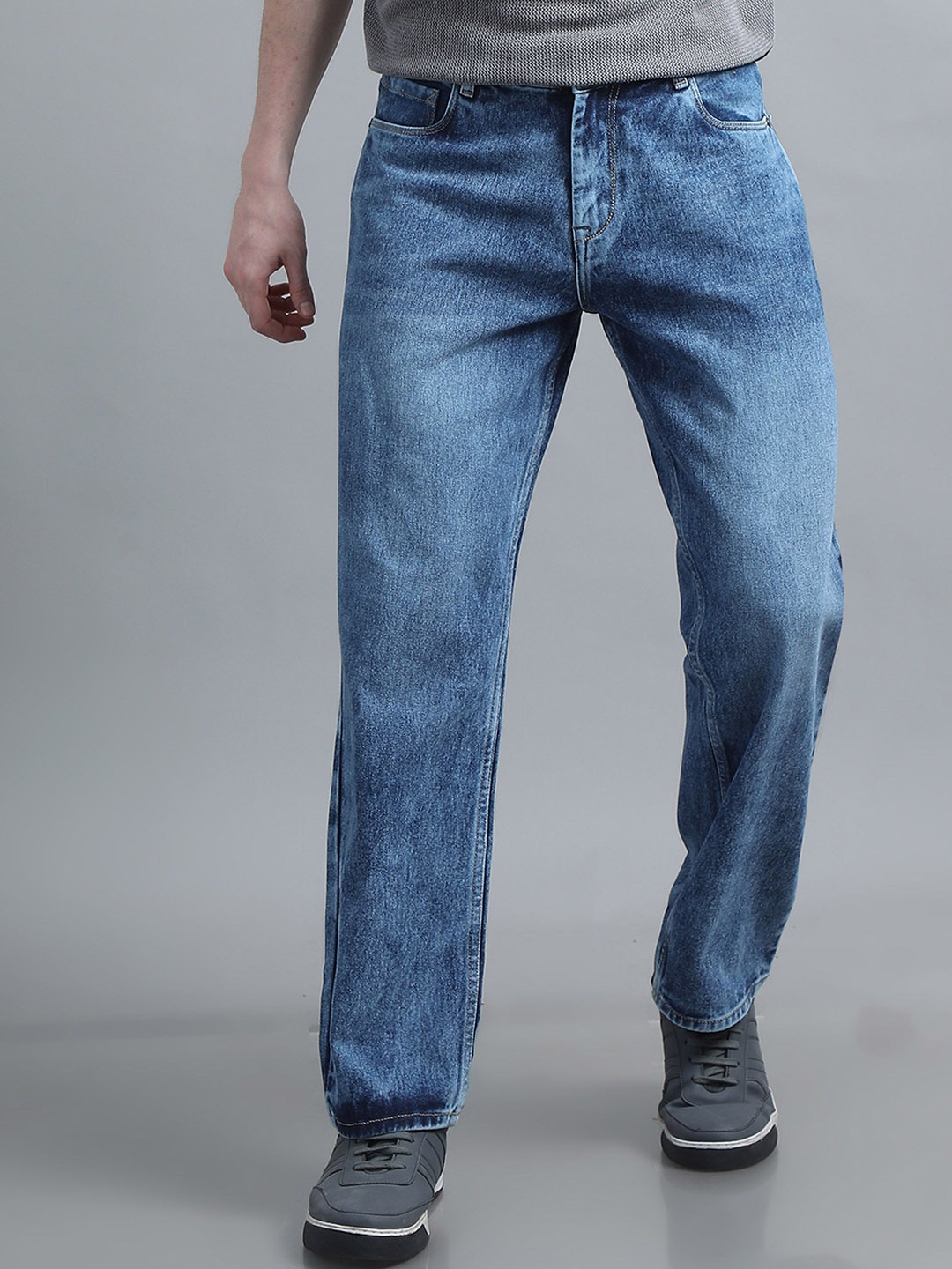 

The Roadster Lifestyle Co Men Pure Cotton Straight Fit Mid-Rise Jeans, Blue