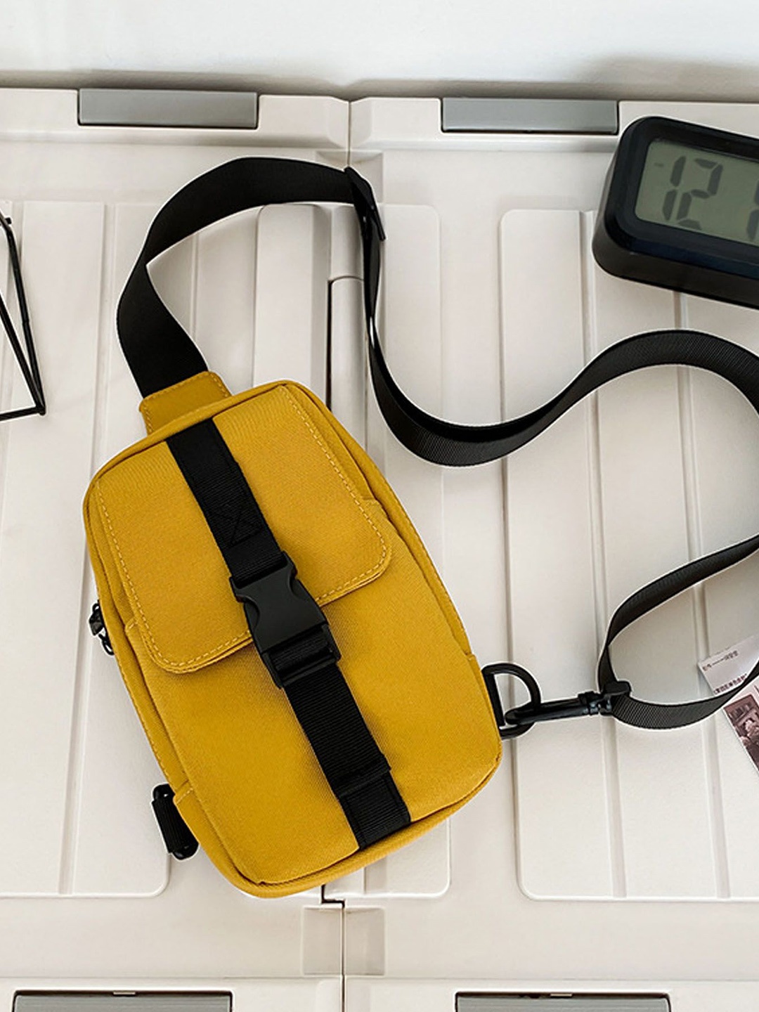 

StyleCast Yellow Casual Stylish Crossbody Bag