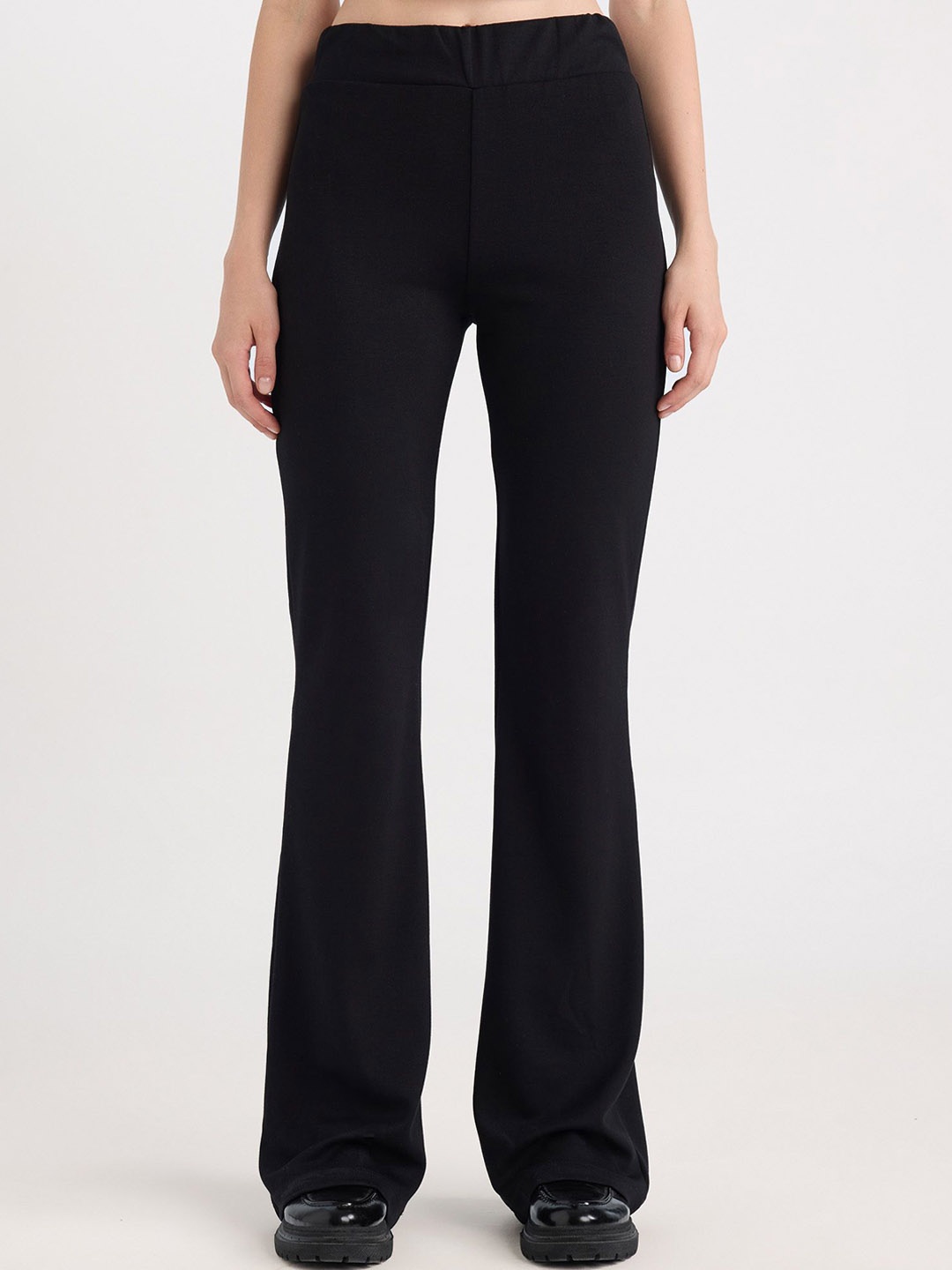 

DeFacto Women Mid-Rise Regular Fit Bootcut Trousers, Black