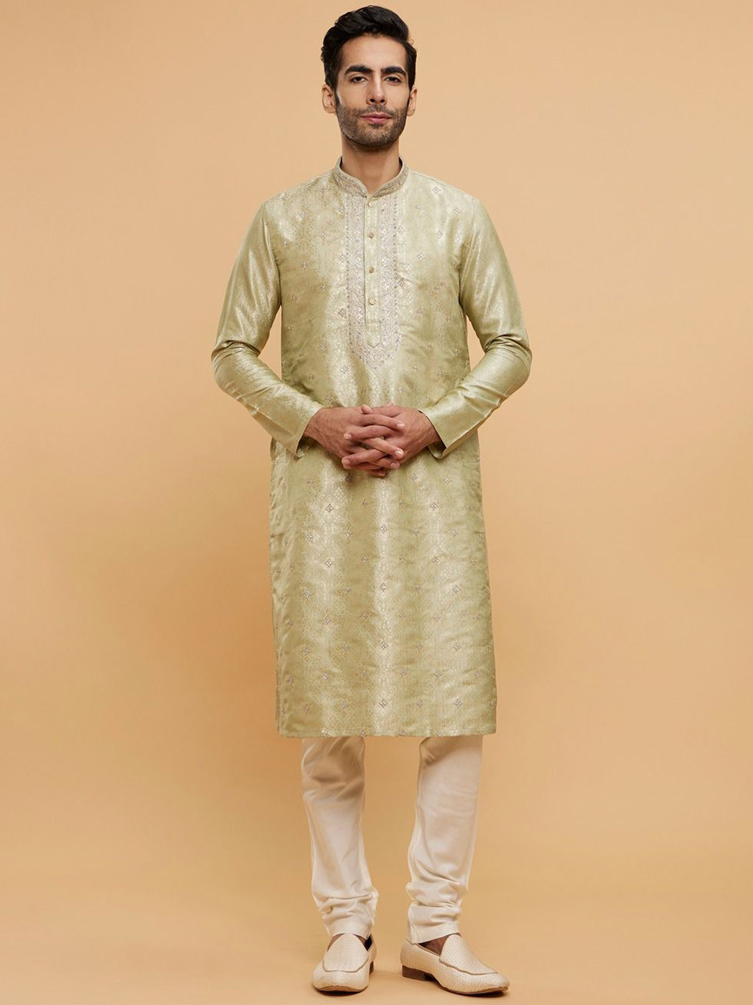 

Twamev Men Regular Thread Work Kurta with Churidar, Green