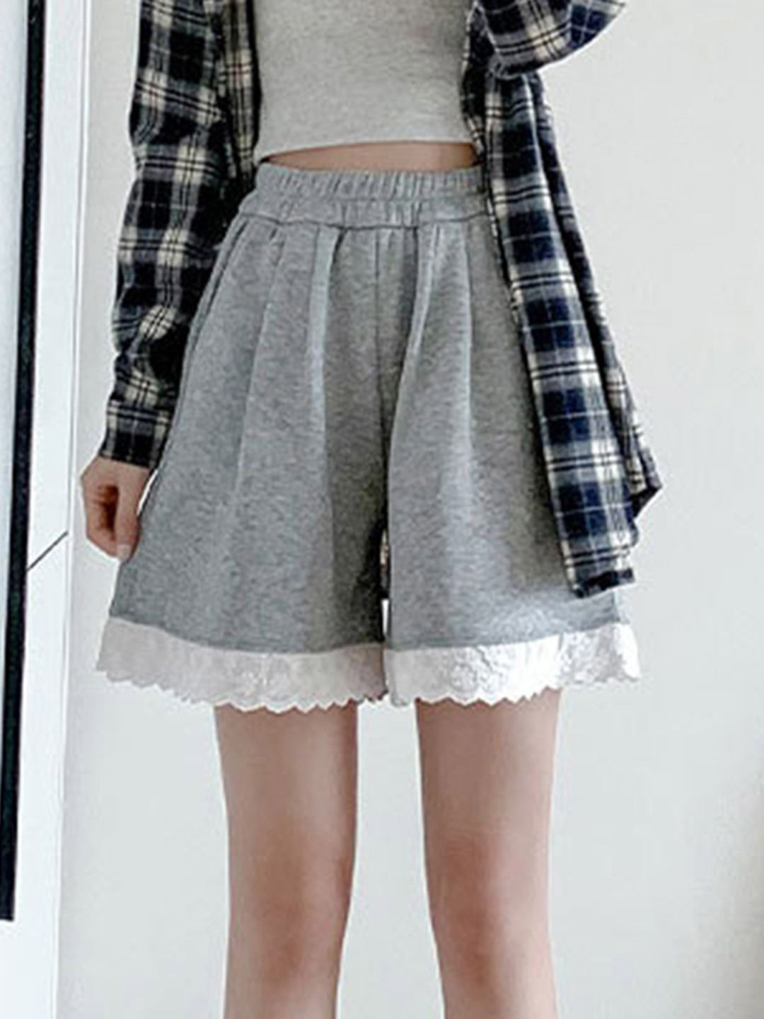 

StyleCast Women Mid-Rise Shorts, Grey