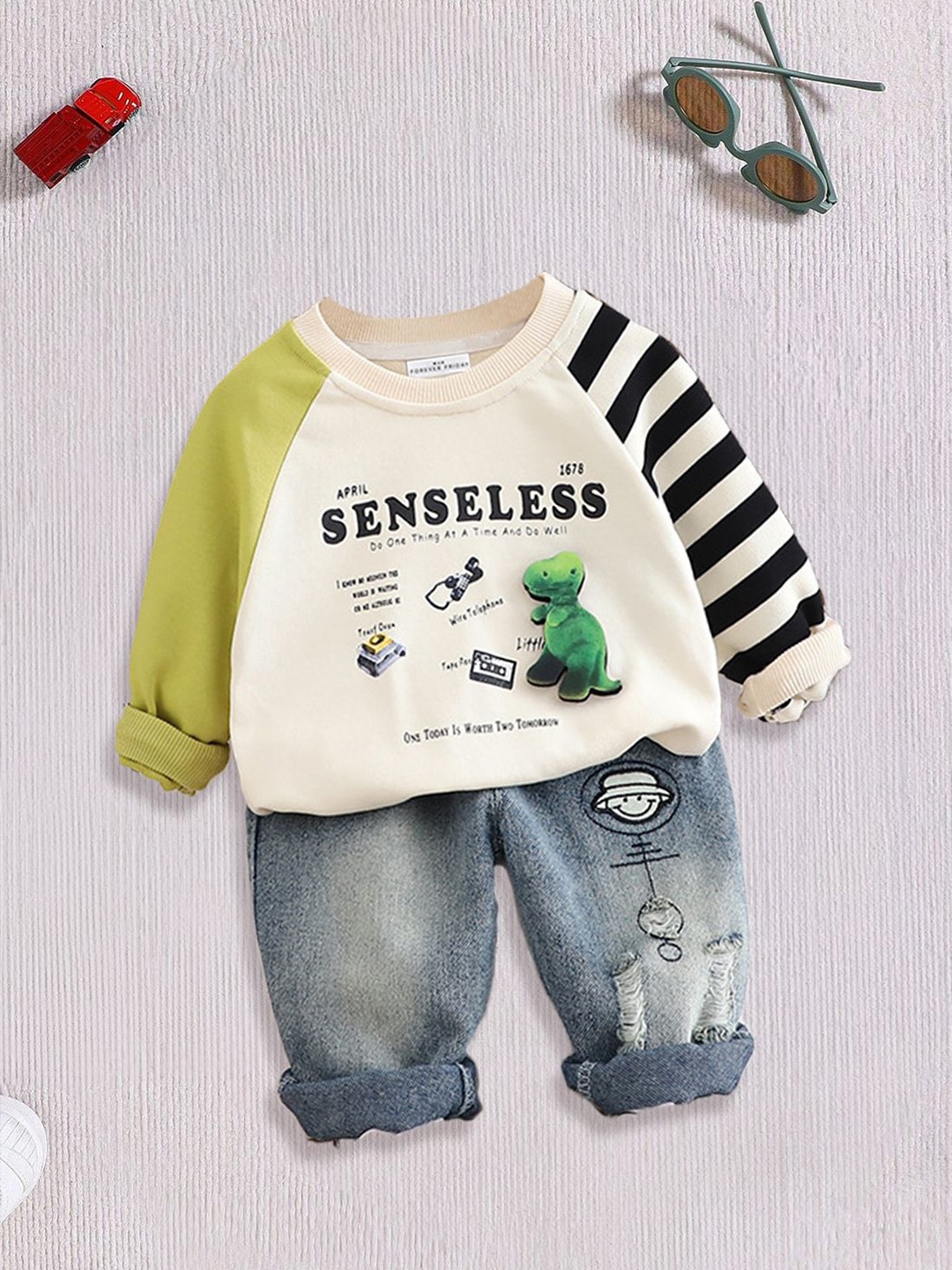 

FOREVER FRIDAY Boys Printed T-shirt with Trousers, Green