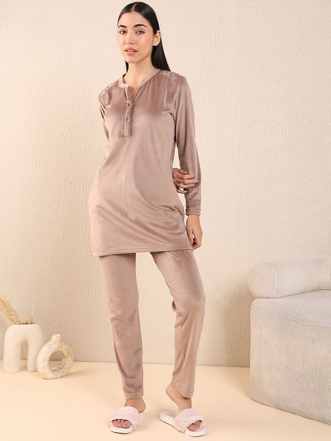 

Sweet Dreams Women Round Neck Slip-On Night suit, Brown