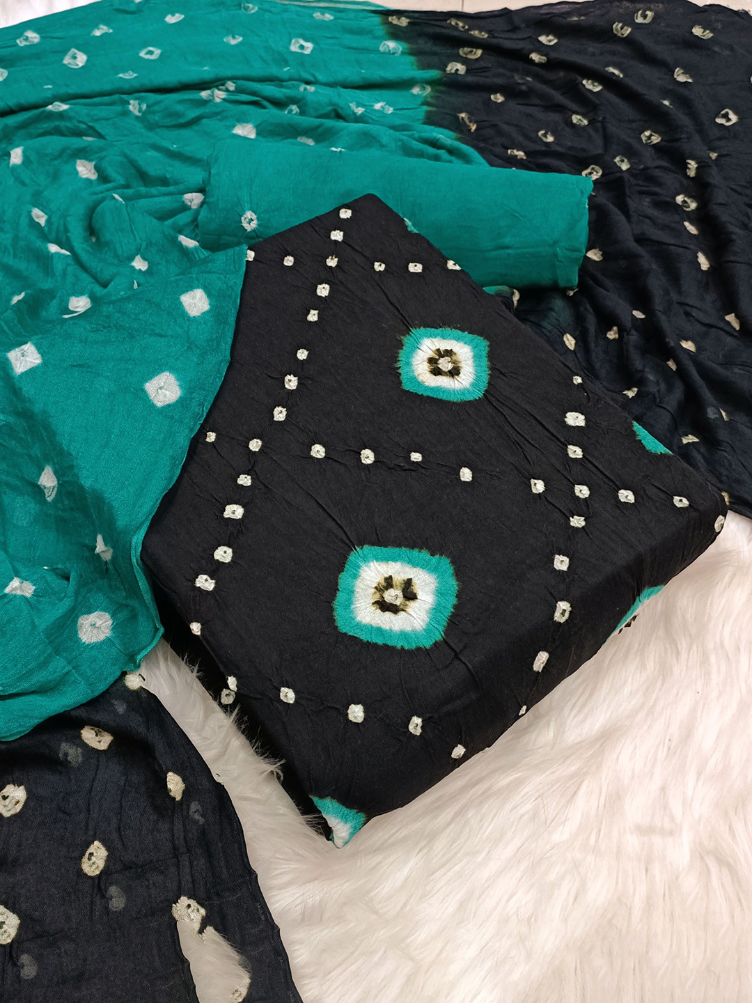 

KALINI Printed Pure Cotton Unstitched Dress Material, Black