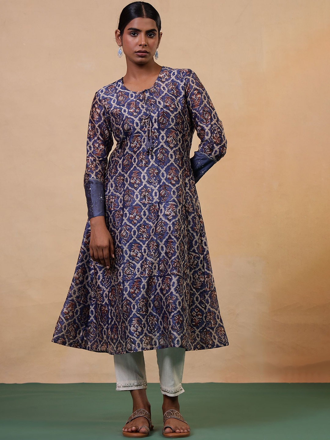 

Folk Song Women Floral Printed Floral Kurta, Blue