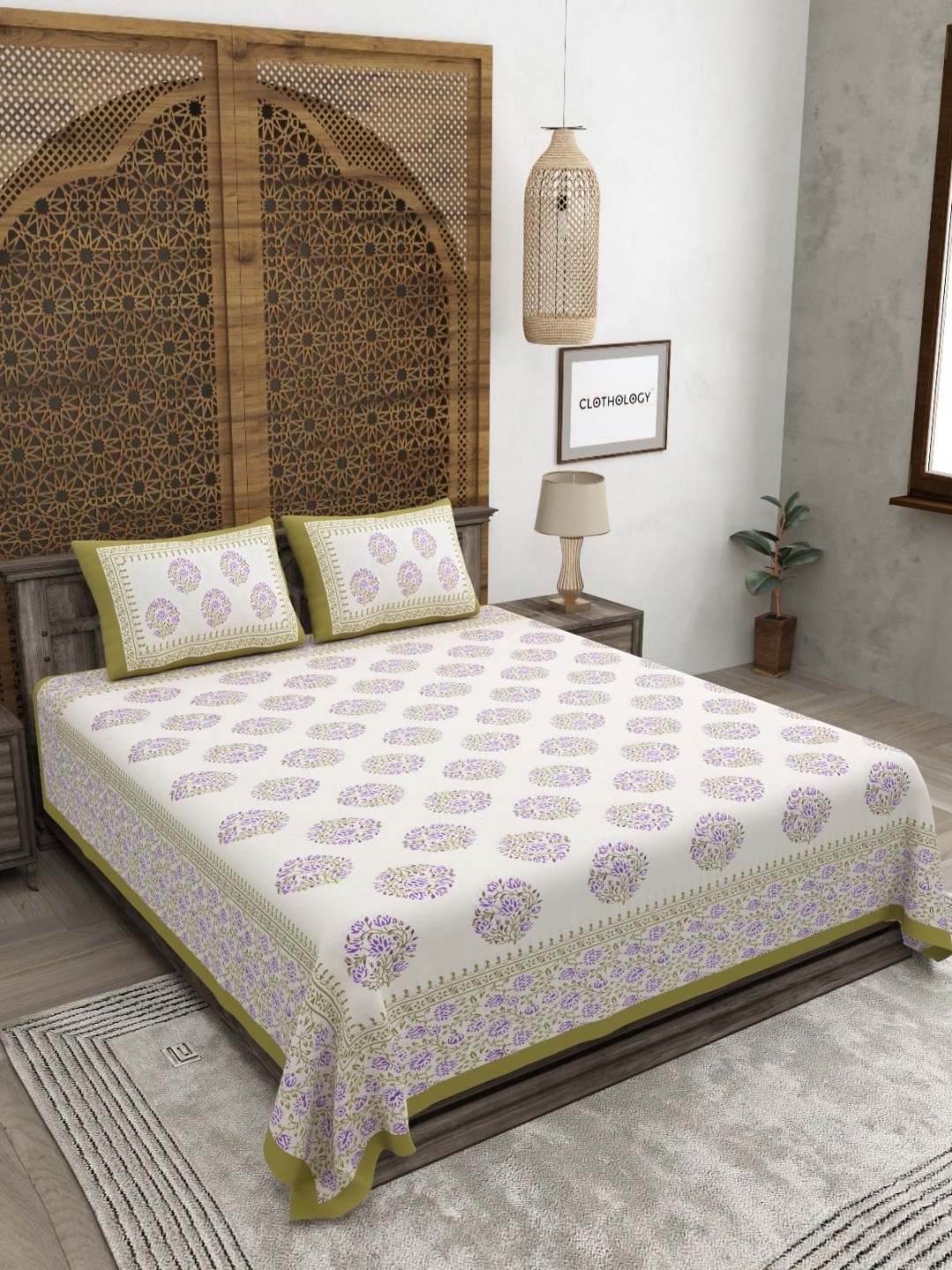 

CLOTHOLOGY Green & White Floral 180 TC Pure Cotton King Bedsheet Set-2.75 m x 2.25 m