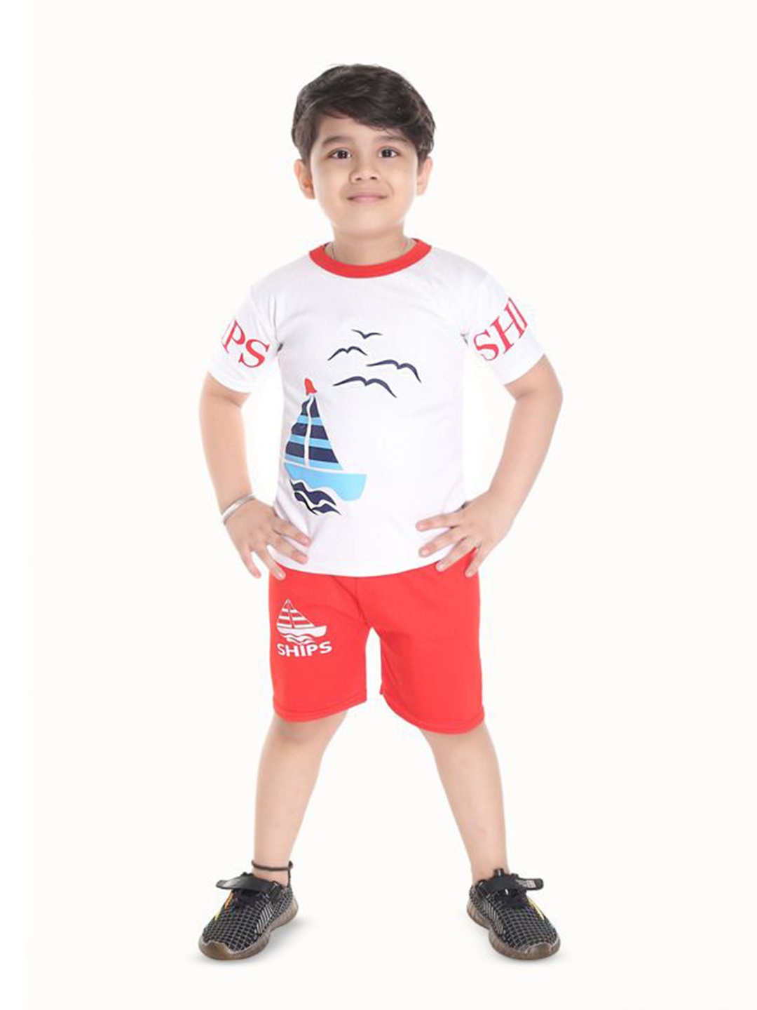 

BAESD Boys Printed T-shirt with Shorts, White