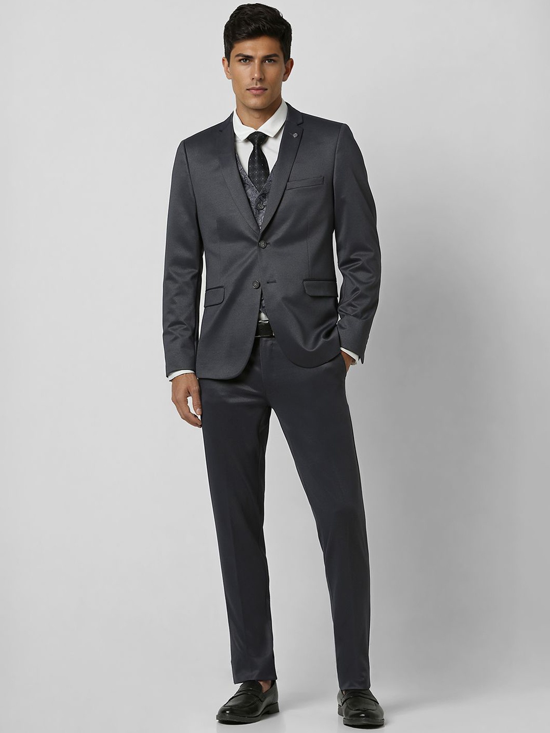 

Van Heusen Men Slim-Fit Single-Breasted Three-Piece Suits, Grey