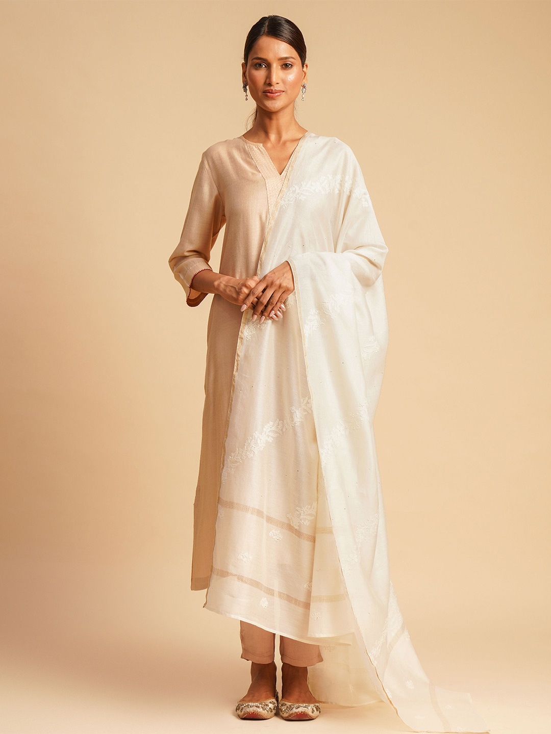 

JAYPORE Embroidered Cotton Silk Dupatta with Chikankari, White