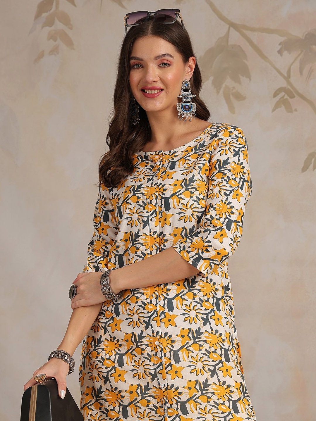 

Anouk Rustic Women Floral Printed Mirror Work Kurta, Yellow