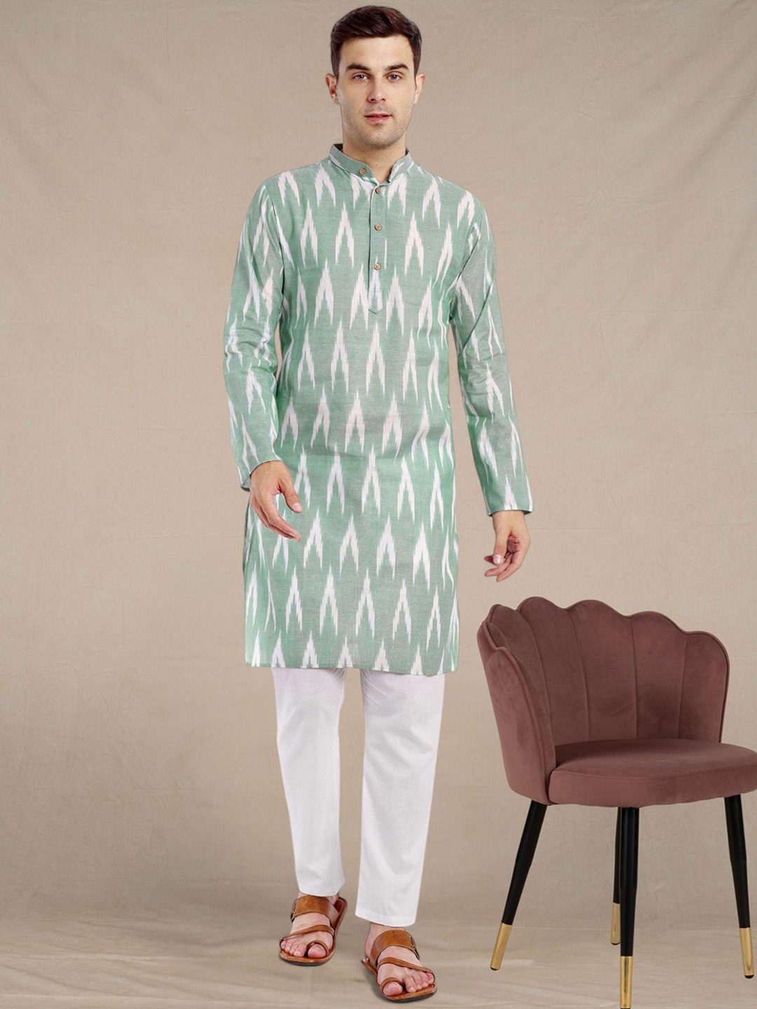 

SKAVIJ Men Ethnic Motifs Printed Regular Pure Cotton Kurta with Pyjamas, Olive