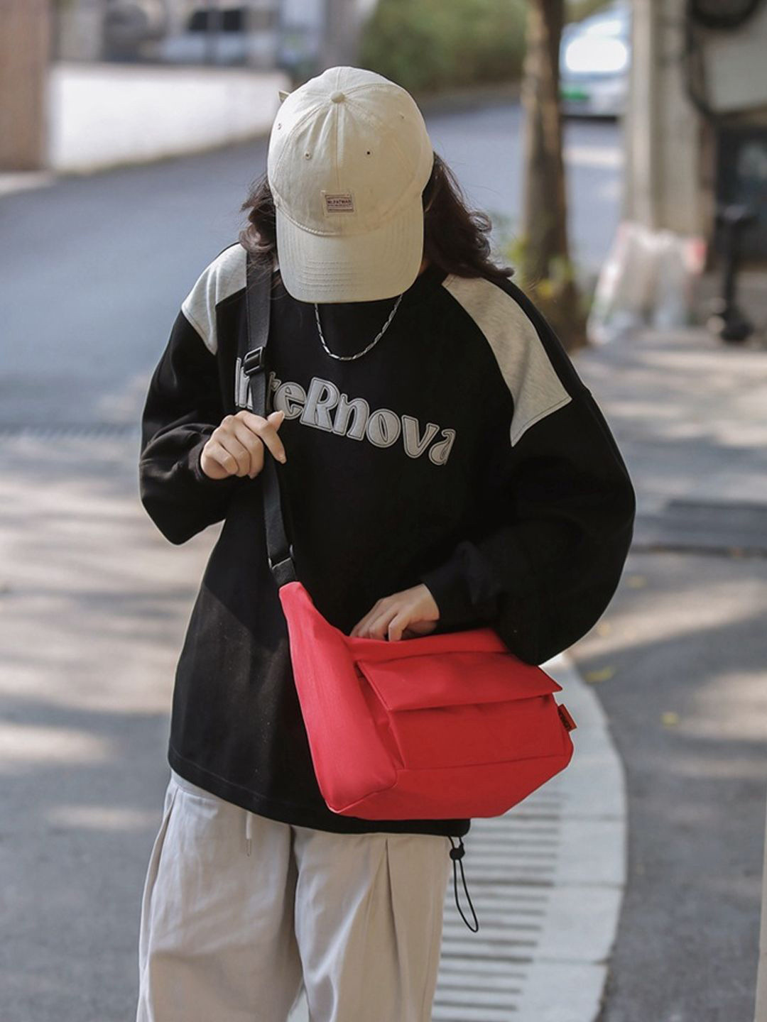 

StyleCast Red Stylish Crossbody Bag