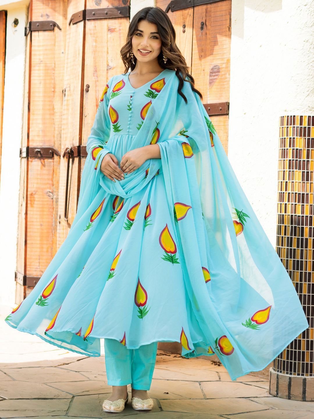 

HOUSE OF JAMOTI Women Floral Printed Regular Kurta with Trousers & With Dupatta, Blue