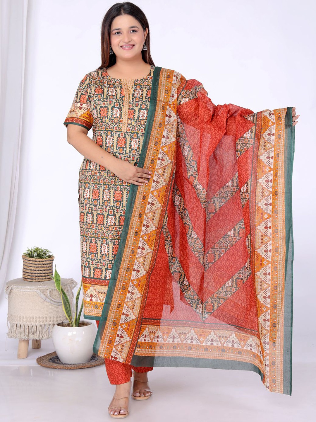 

Jevi Prints Women Ethnic Motifs Printed Regular Pure Cotton Kurta with Salwar & With Dupatta, Orange