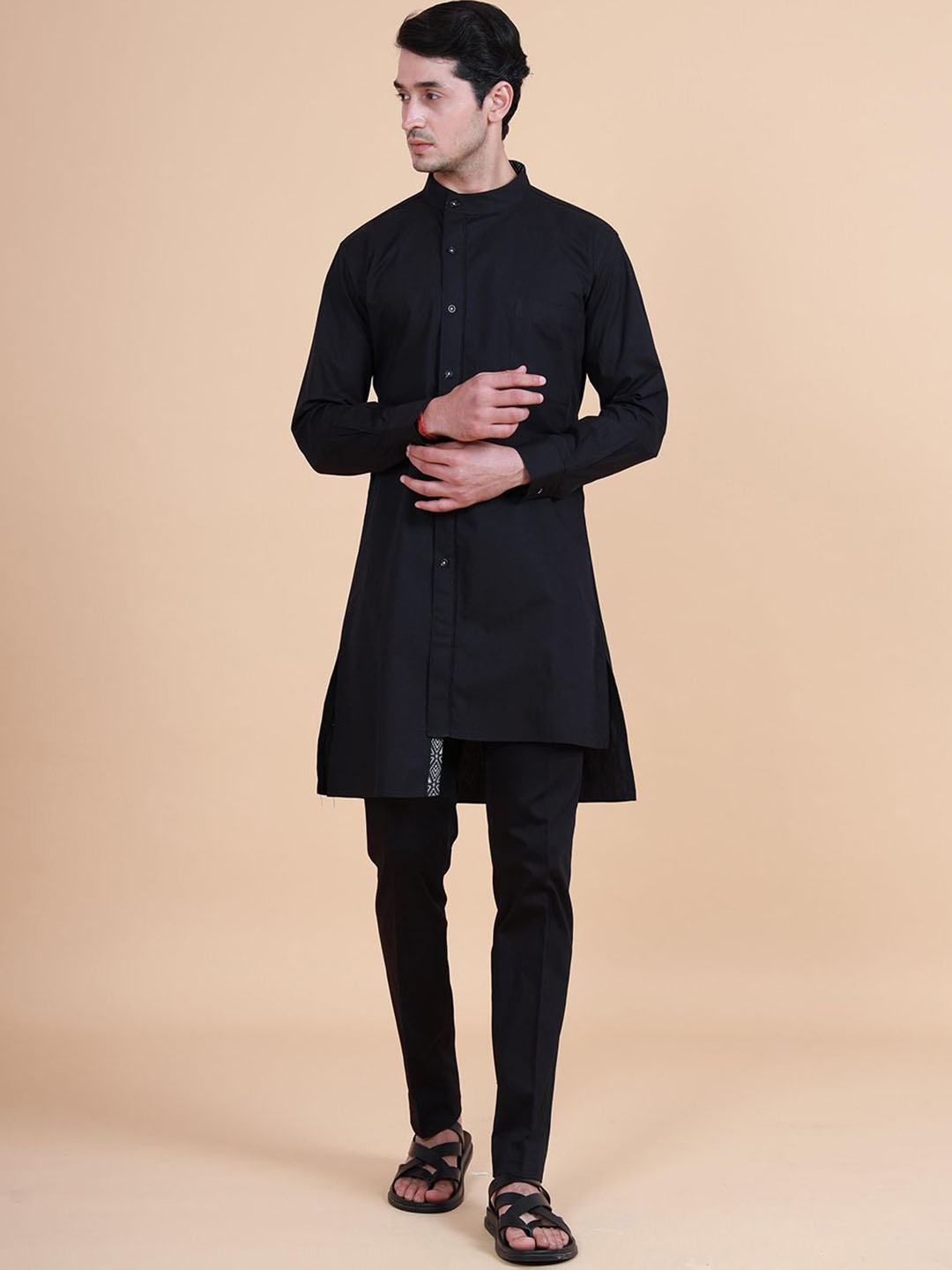 

RR Blue Men Thread Work Kurta, Black