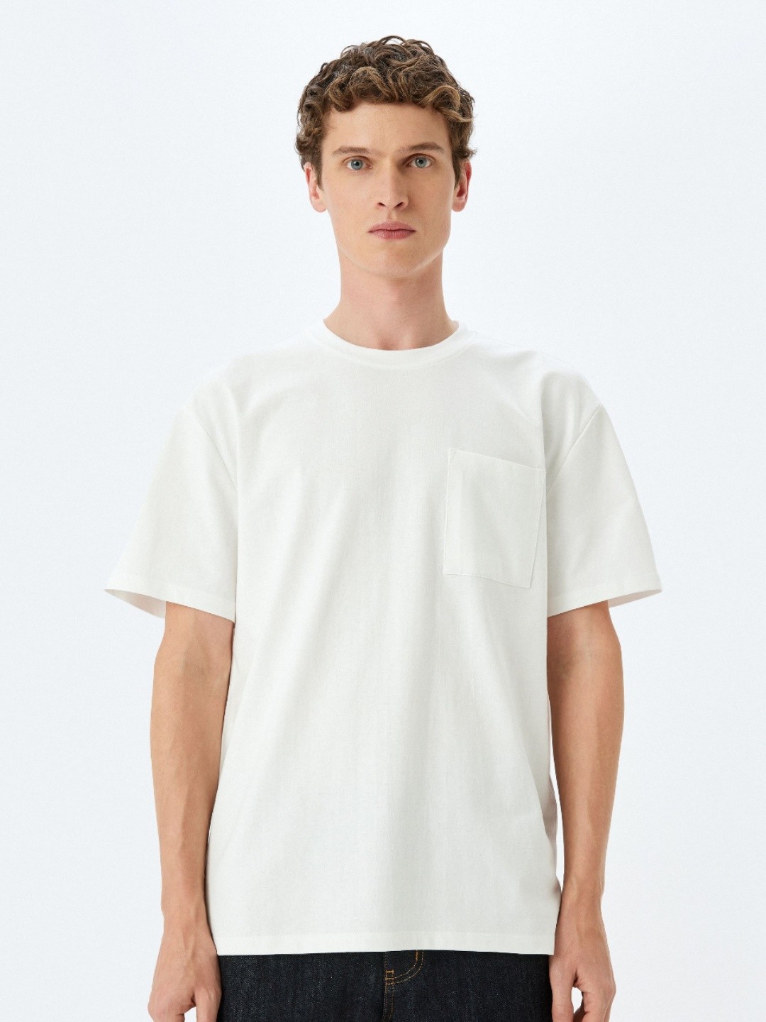

Koton Men Solid Round Neck Cotton Oversized T-shirt, White