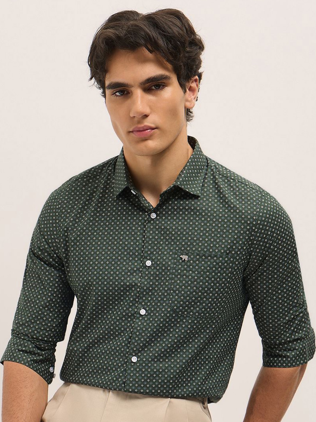 

THE BEAR HOUSE Men Tailored Fit Opaque Printed Formal Shirt, Green