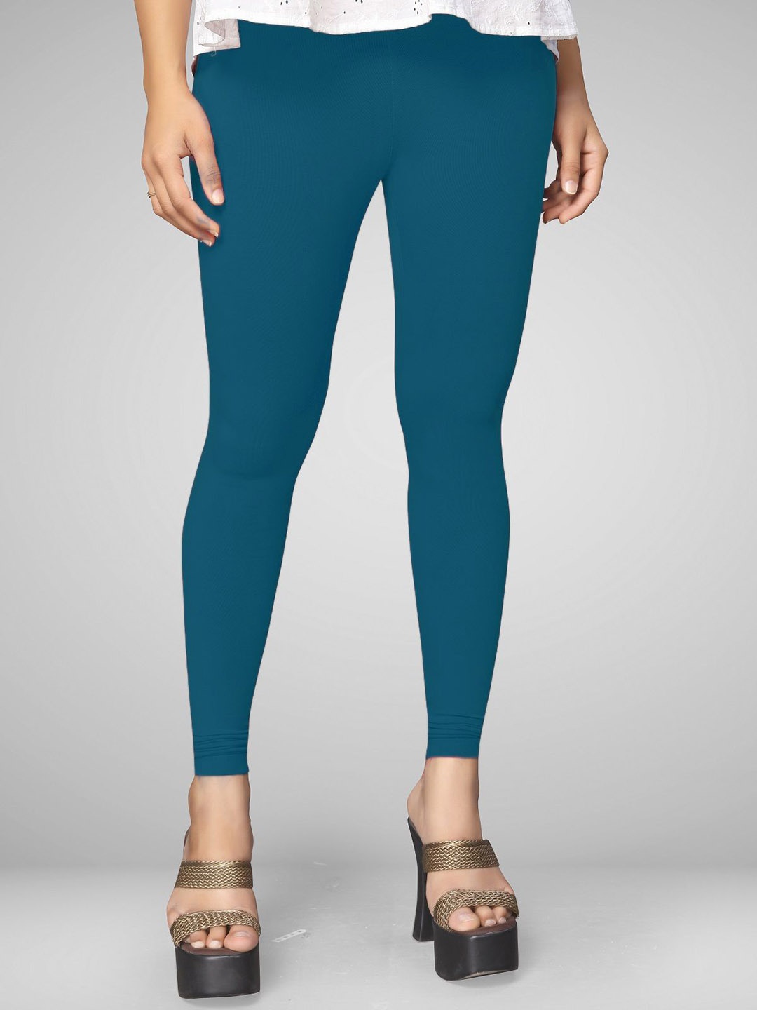 

MANTICORE Women Slim Fit Mid-Rise Ankle Length Leggings, Blue
