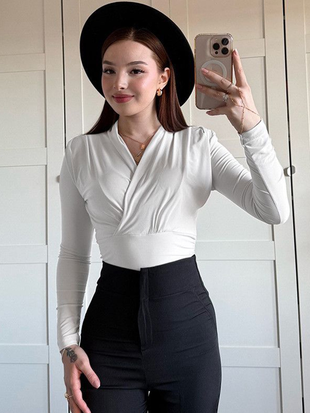 

DressBerry Women V-neck Long Sleeves Wrap Top, White