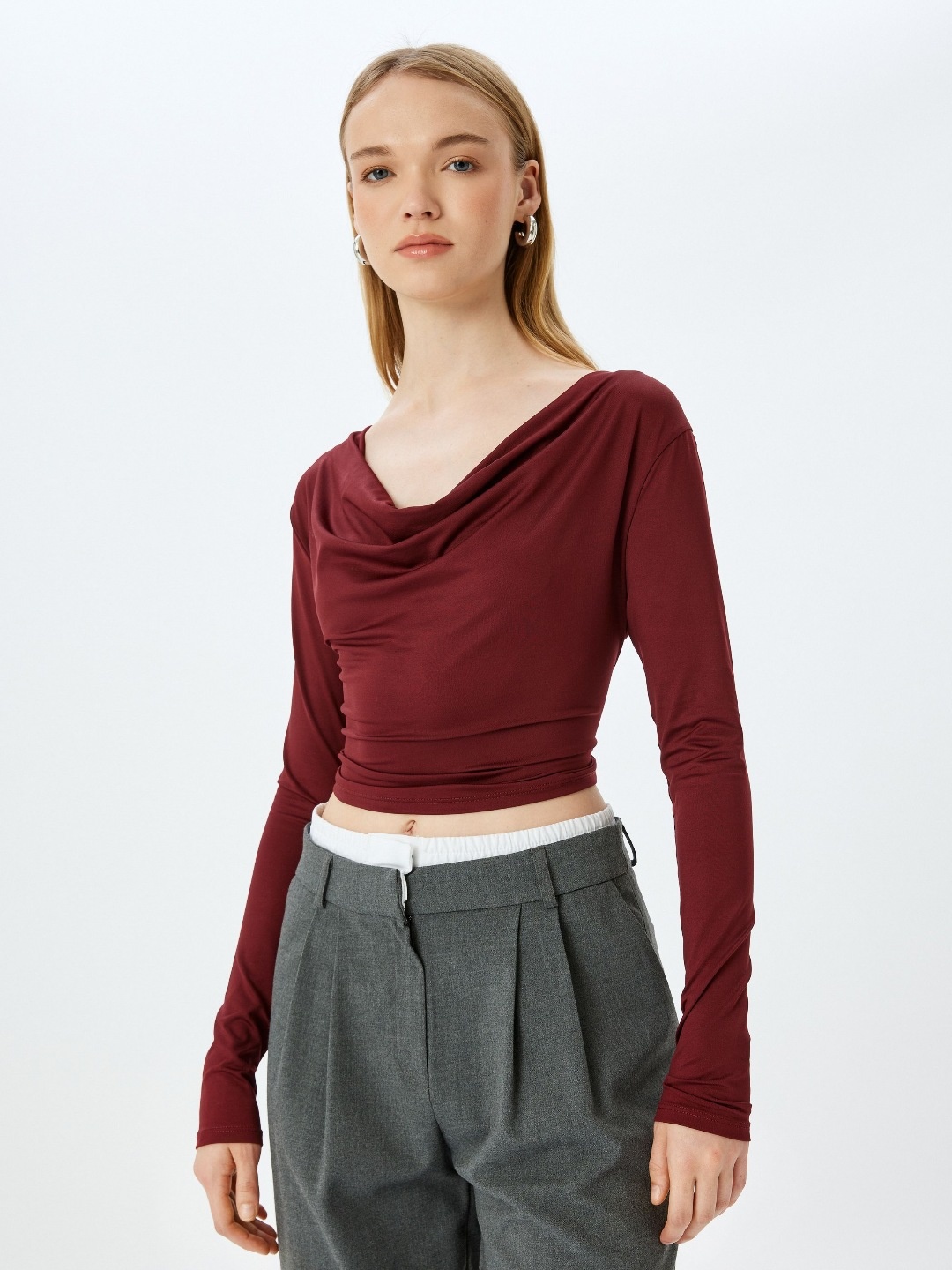 

Koton Women V-Neck Pockets Slim Fit T-shirt, Maroon