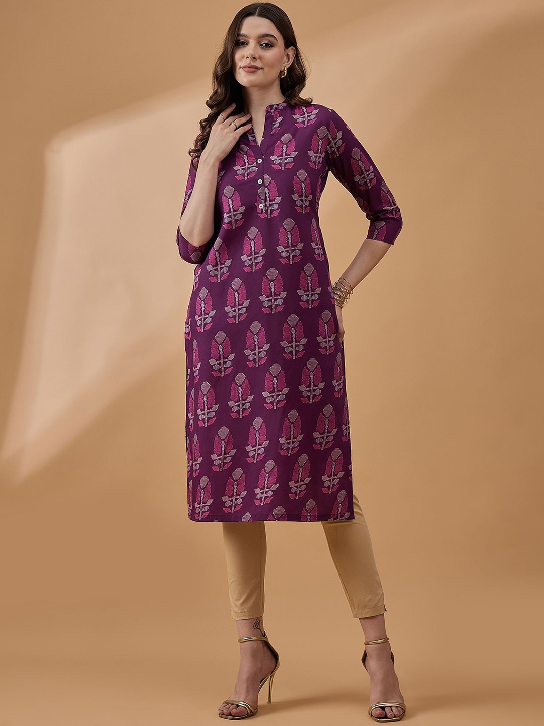 

Winza Designer Women Geometric Printed Kurta, Purple