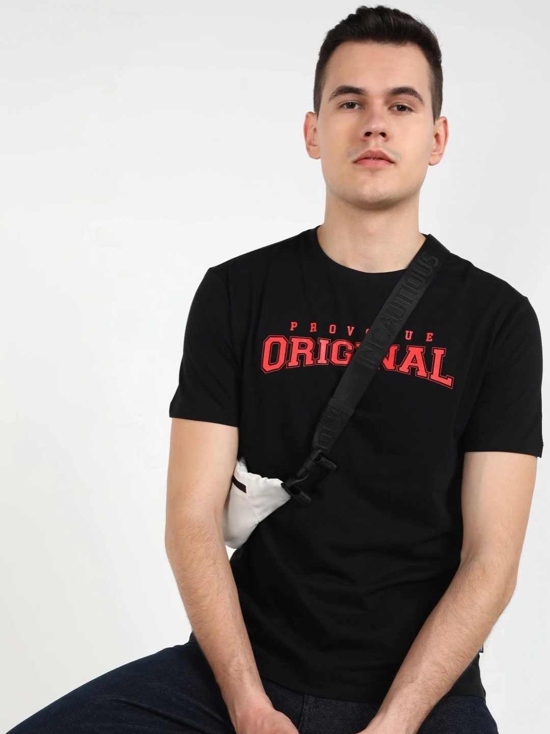 

Provogue Men Typography Printed Applique T-shirt, Black