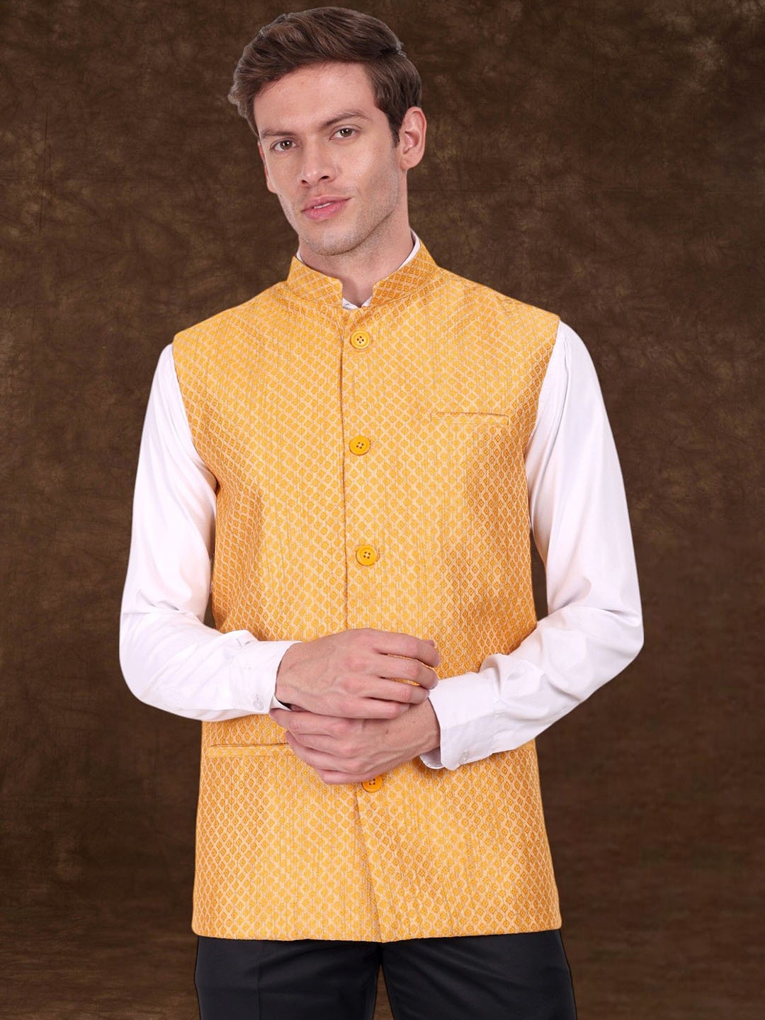 

SKAVIJ Men Woven Design Nehru Jacket, Gold
