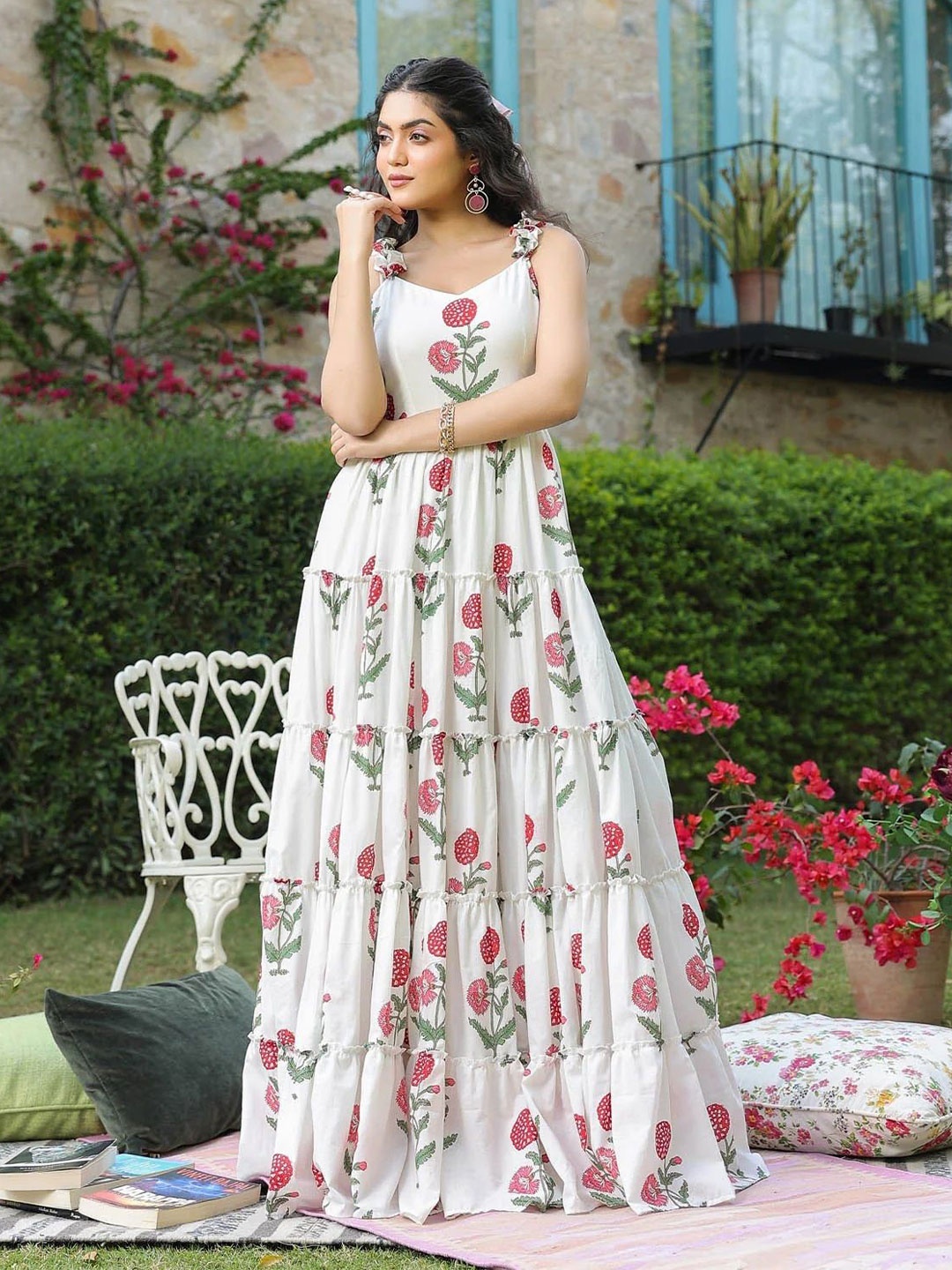 

Bunai Dhaga Women Floral Printed Maxi Dress, White