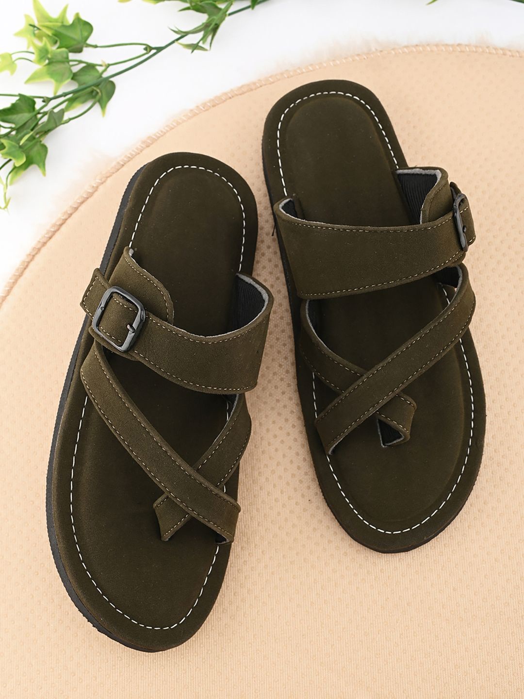 

Apratim Men Buckled One Toe Flats, Green