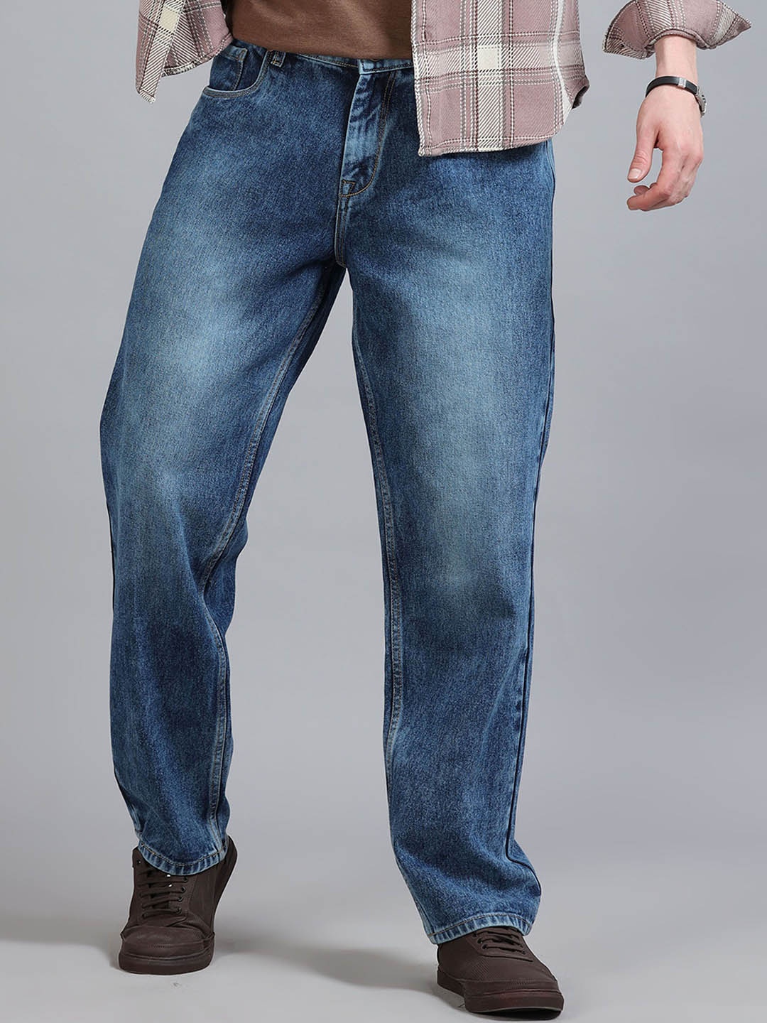 

The Roadster Lifestyle Co Men Pure Cotton Straight-Fit Mid-Rise Jeans, Blue