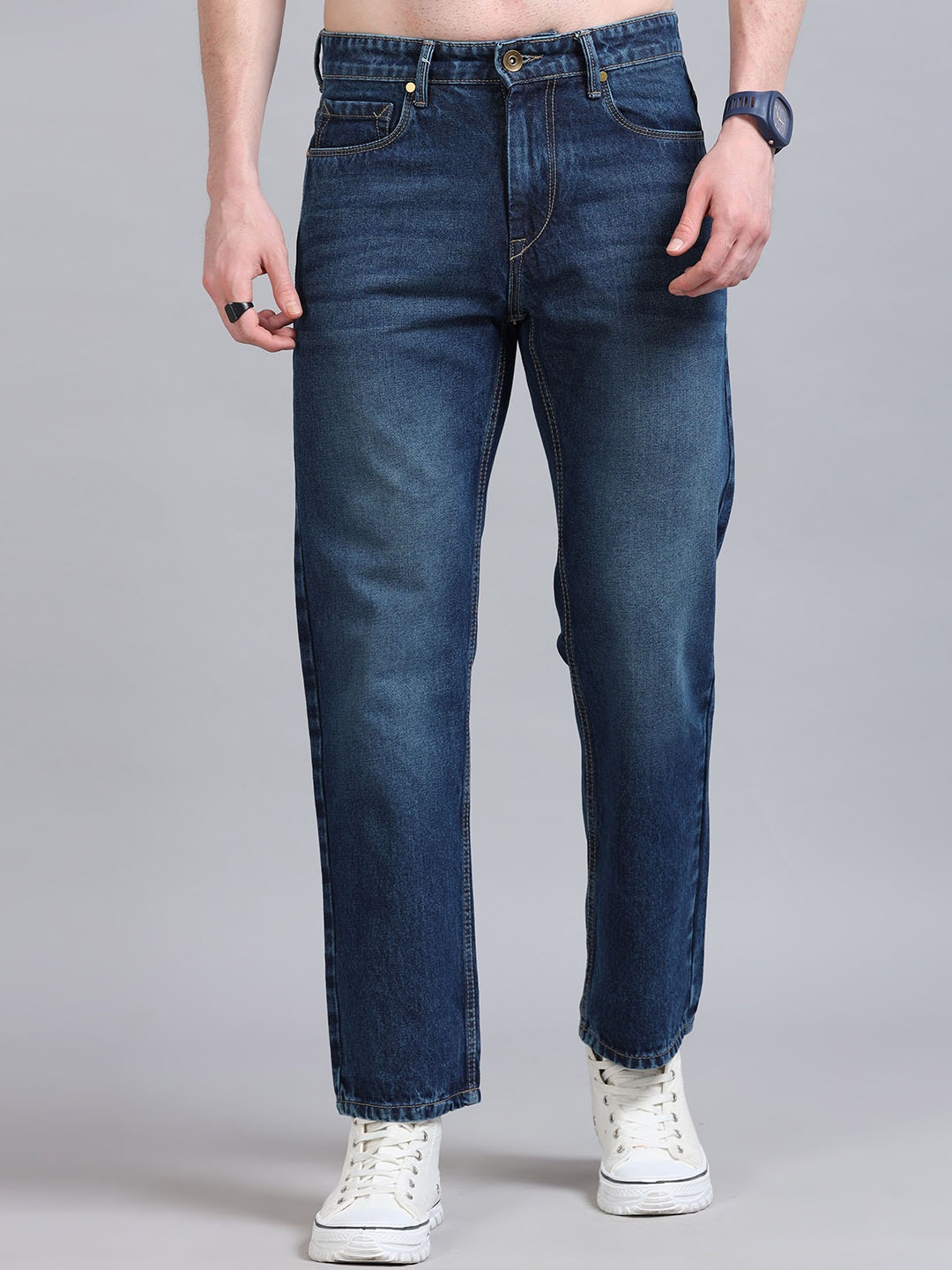 

The Roadster Lifestyle Co. Men Pure Cotton Relaxed-Fit Mid-Rise Jeans, Blue
