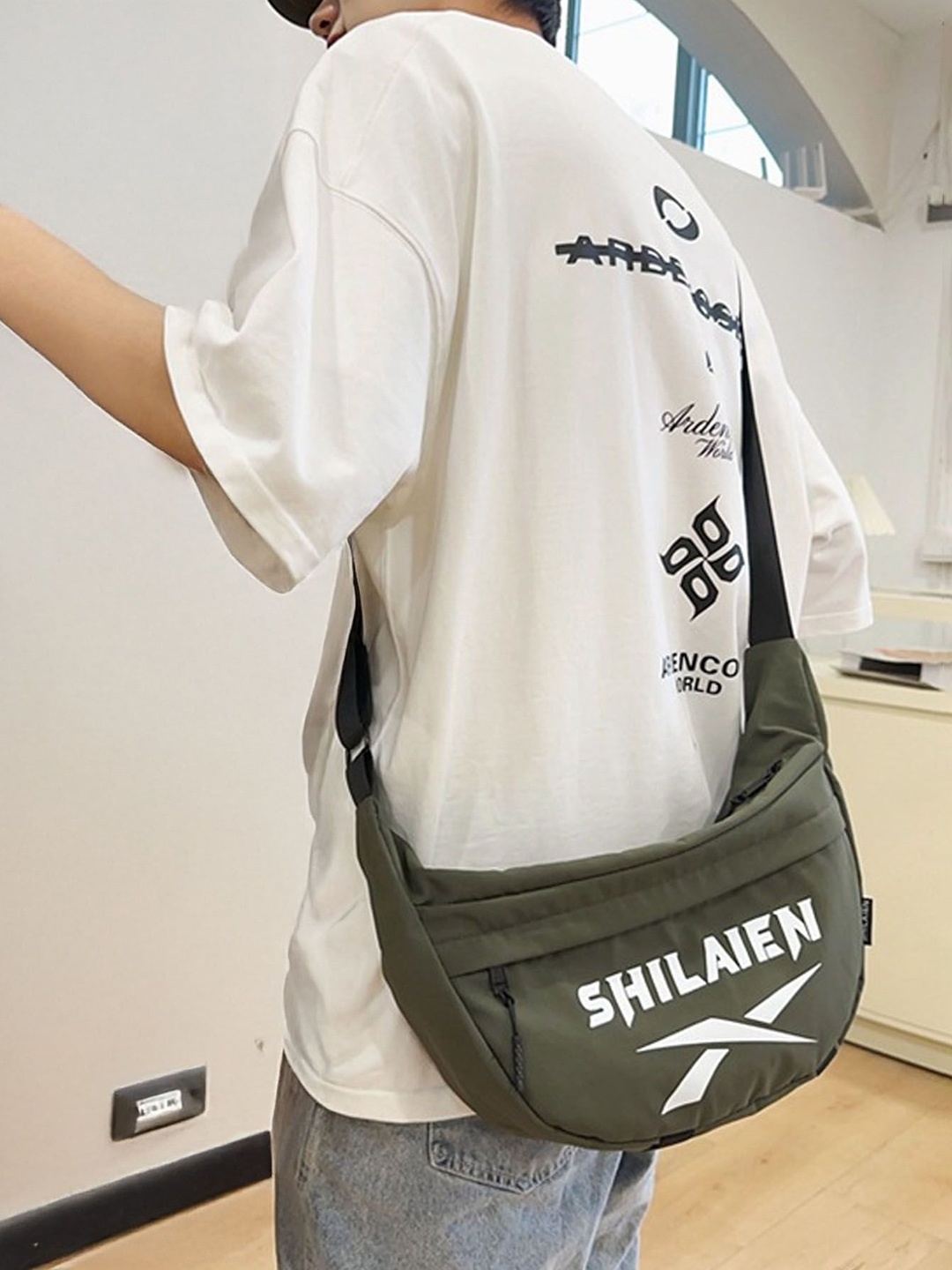 

StyleCast Green Casual Stylish Crossbody Bag