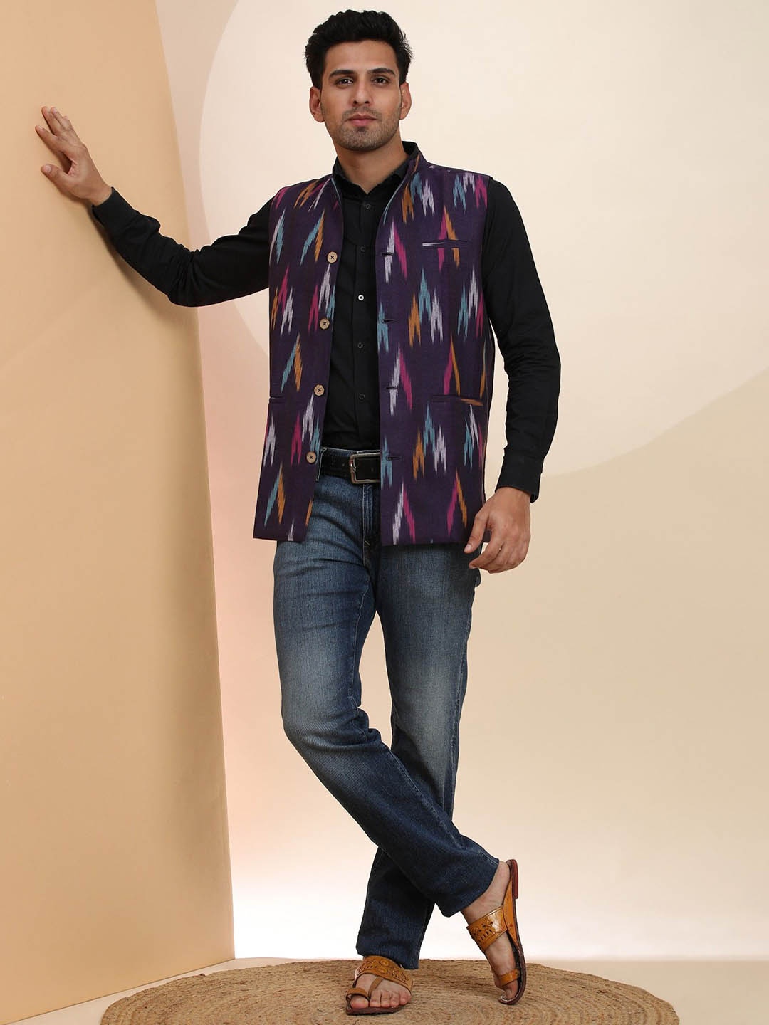 

SKAVIJ Men Printed Woven Nehru Jacket, Purple