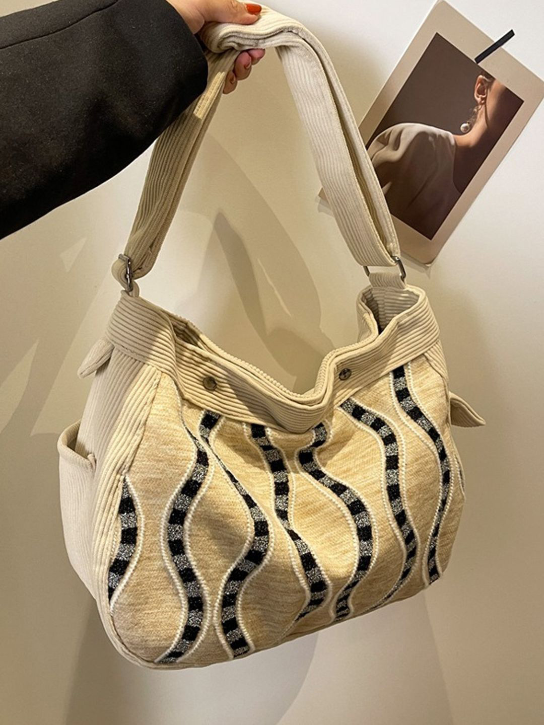 

StyleCast Beige Abstract Printed Shoulder Bag