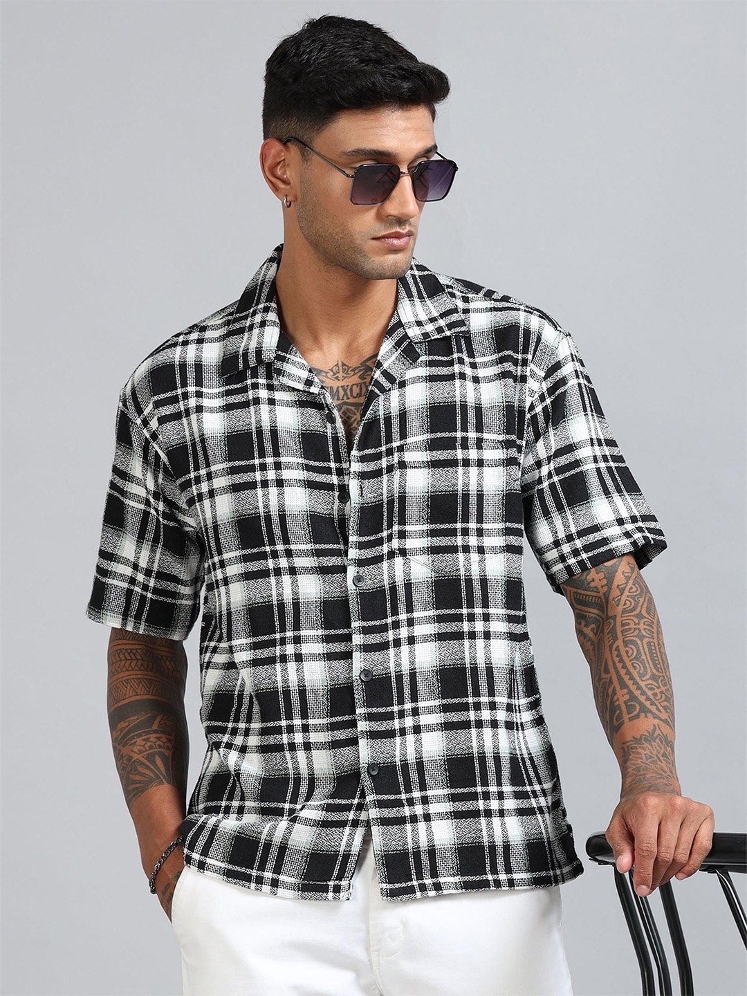 

HOUSE OF MAHNOTS Men Classic Opaque Checked Casual Shirt, Black