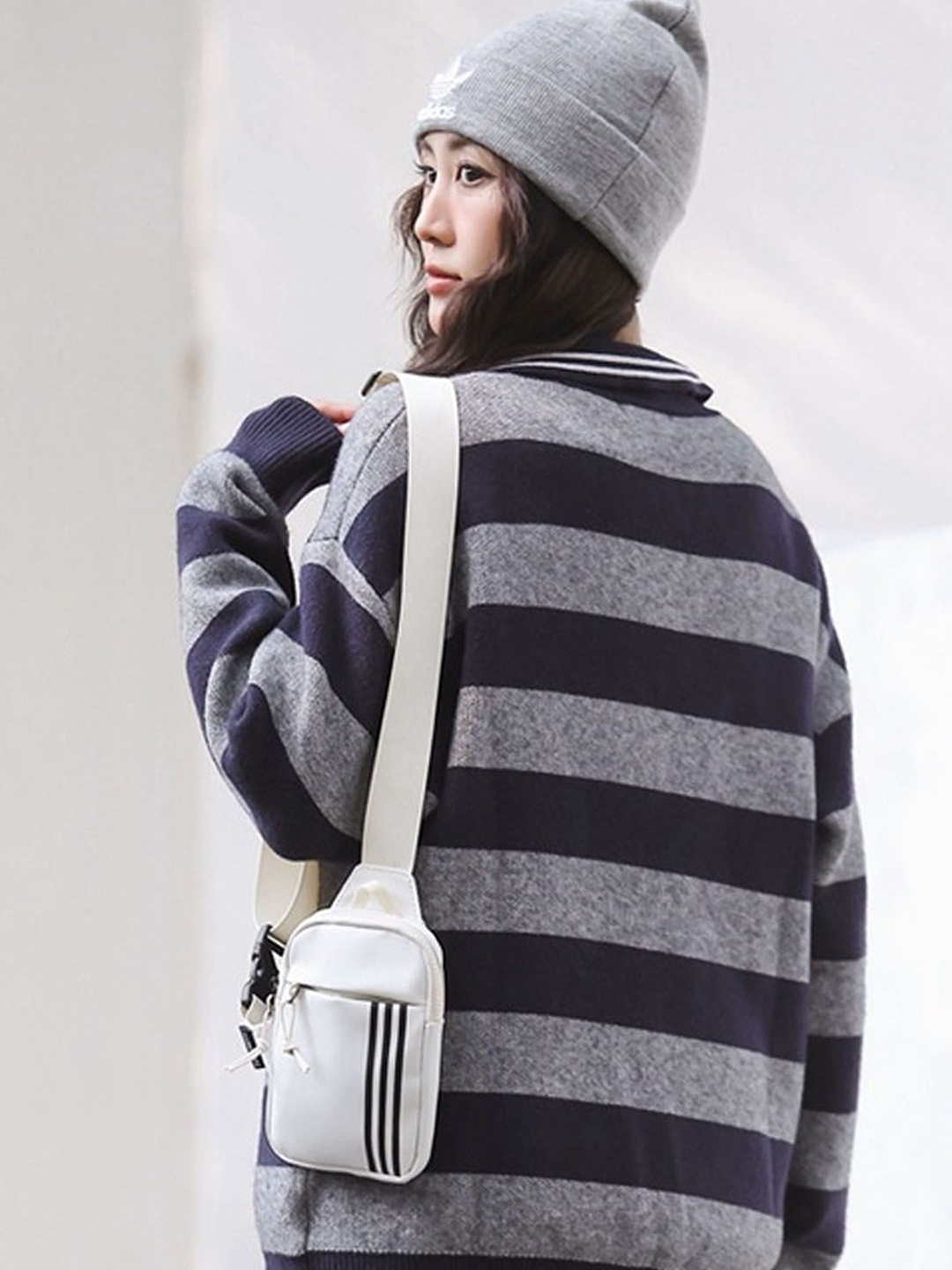 

StyleCast White & Black Crossbody Bag