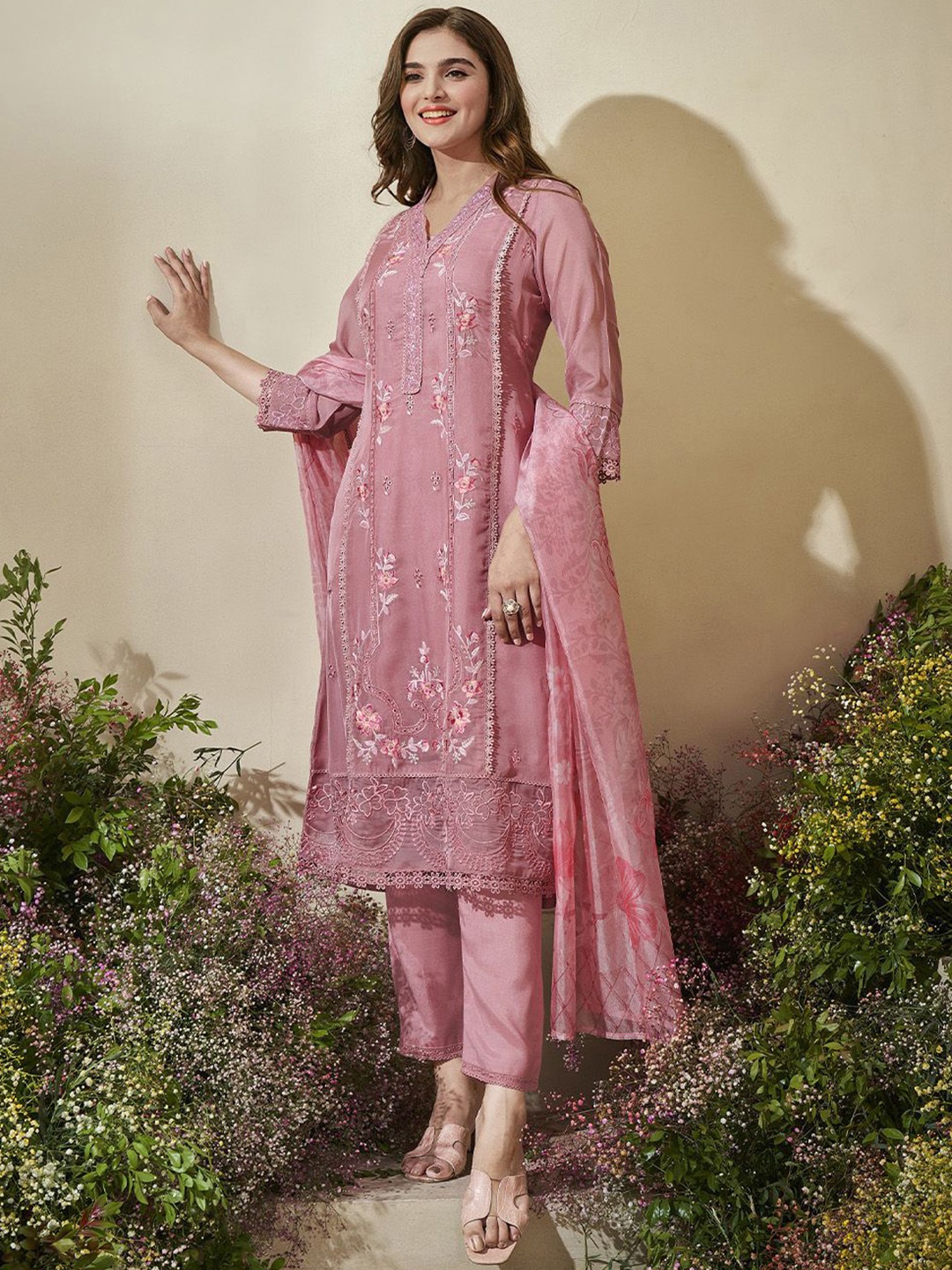 

Ishin Women Floral Embroidered Regular Kurta with Trousers & With Dupatta, Peach