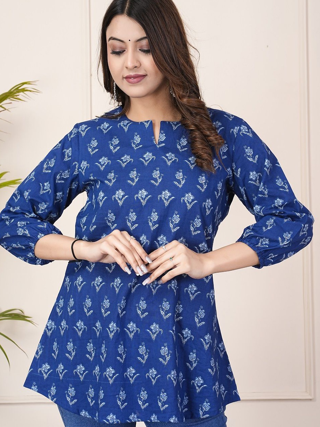 

SUNEKH Ethnic Motifs Printed Cotton A-Line Top, Blue