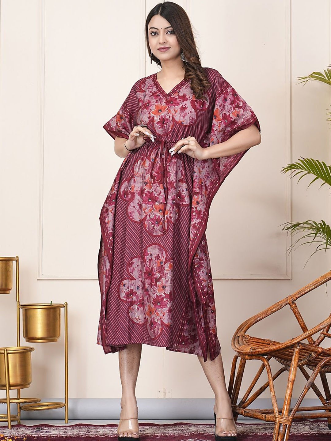 

SUNEKH Women Floral Printed Handloom Kurta, Maroon