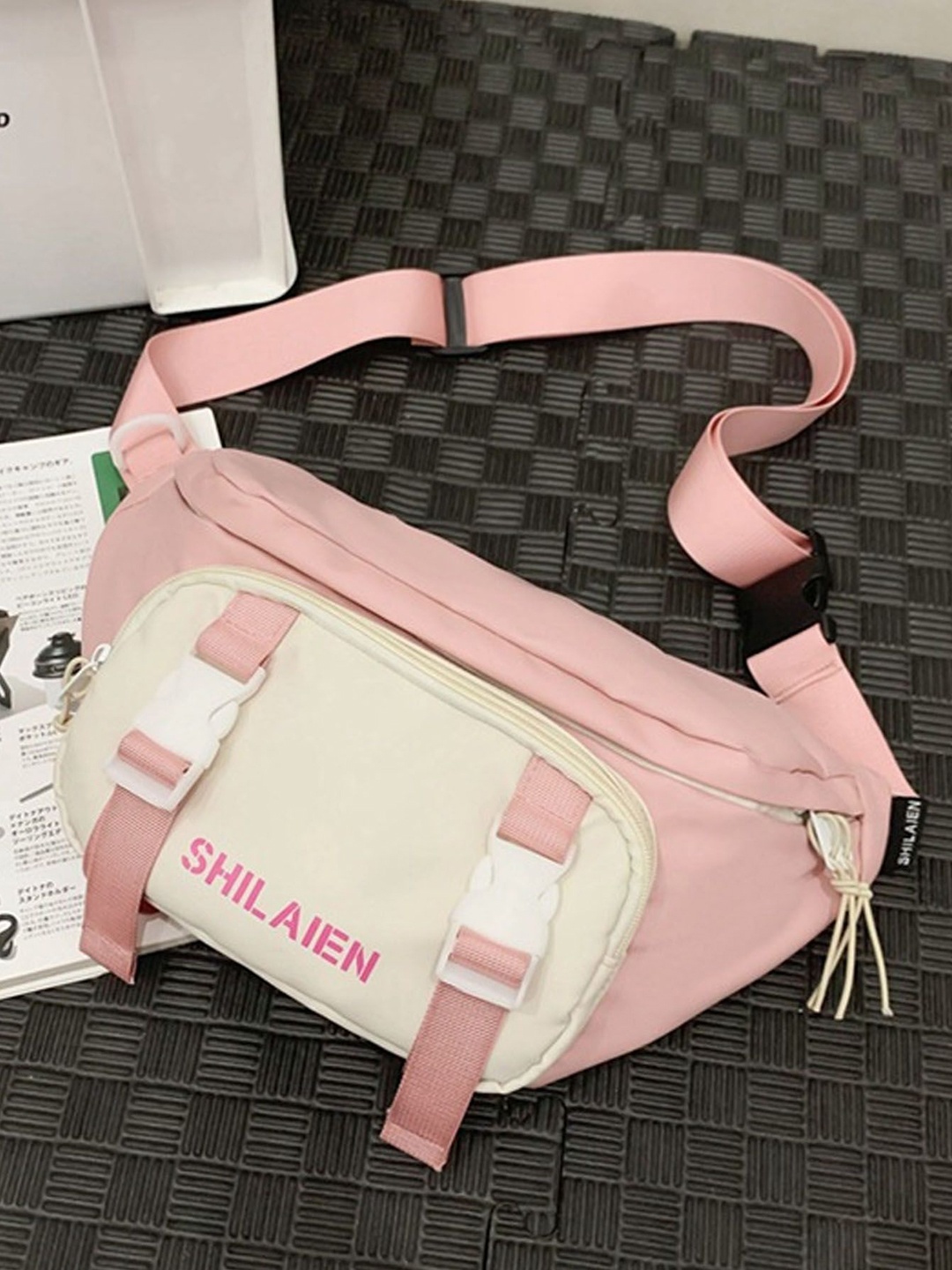 

StyleCast Checked Fanny Pack, Na