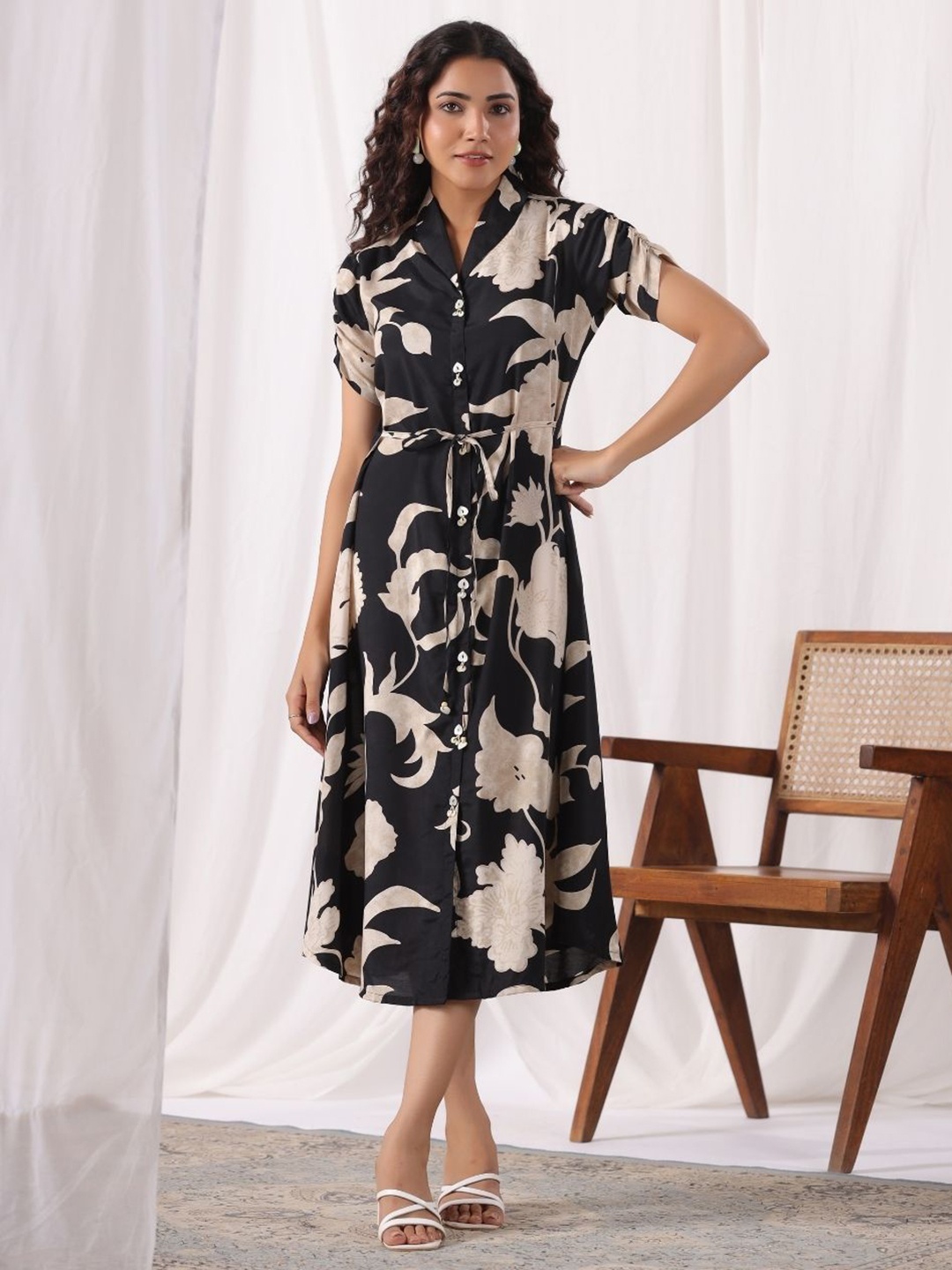 

Kaftanize Women Floral Printed A-Line Midi Dress, Black