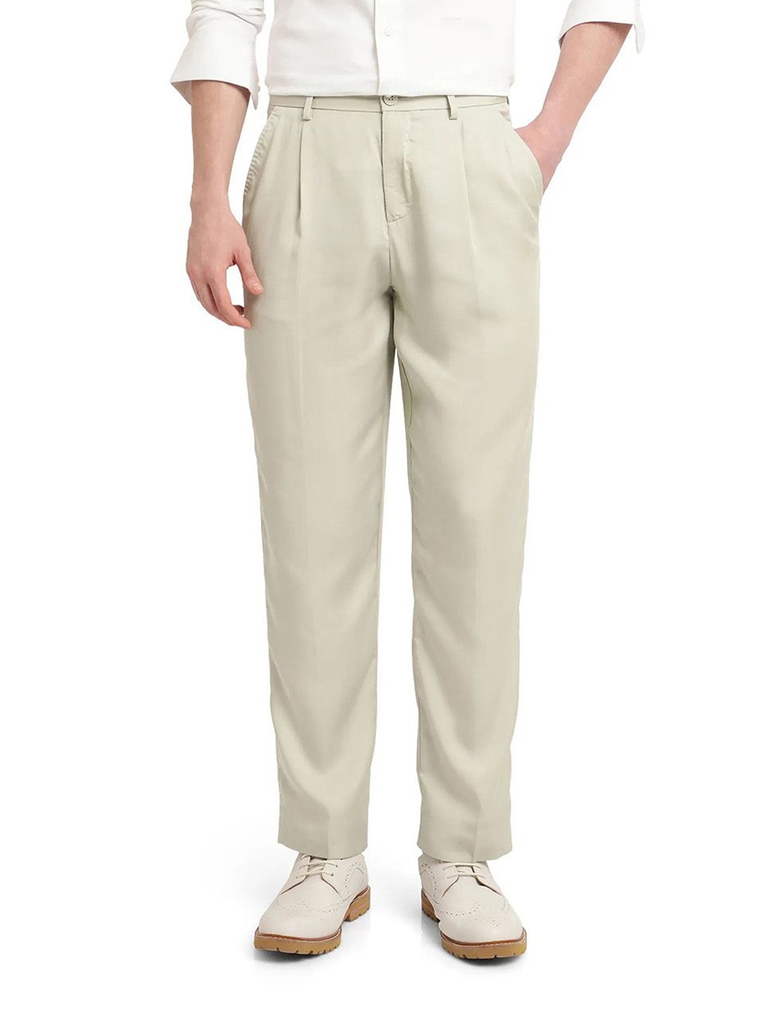 

RARE RABBIT Men Comfort Fit Mid-Rise Cotton Chinos Trousers, Green